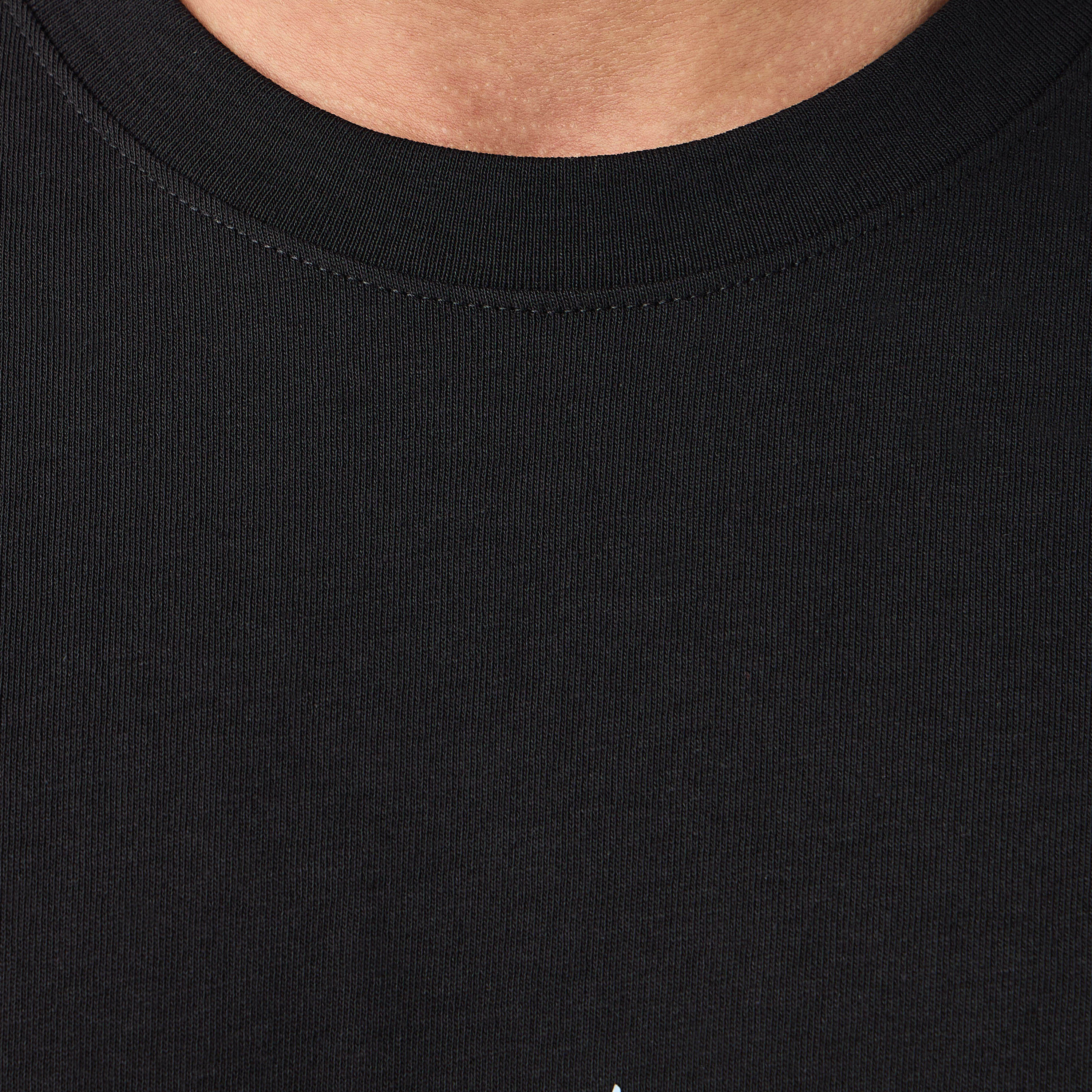 تي شيرت رجالي بأكمام قصيرة ورقبة دائرية وشعار من جاك اند جونز-men-clothing-tshirtsandpolos-tshirts-image-10