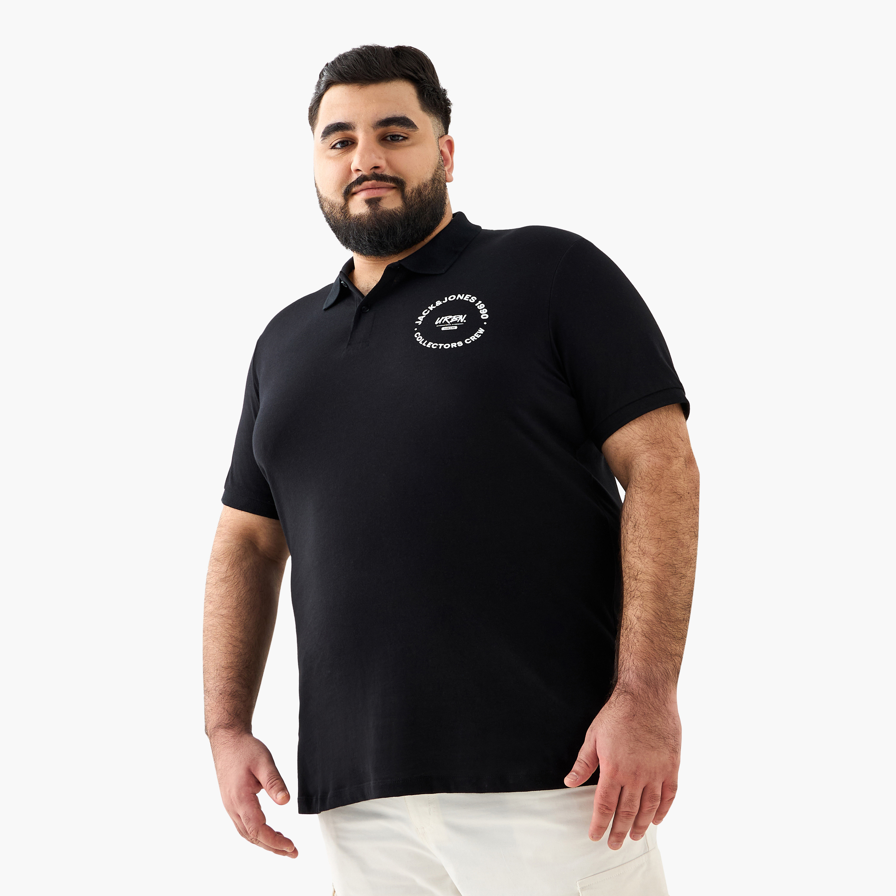 تي شيرت بولو رجالي بأكمام قصيرة وياقة وطبعة شعار مقاس كبير من جاك آند جونز-men-clothing-tshirtsandpolos-polos-image-1