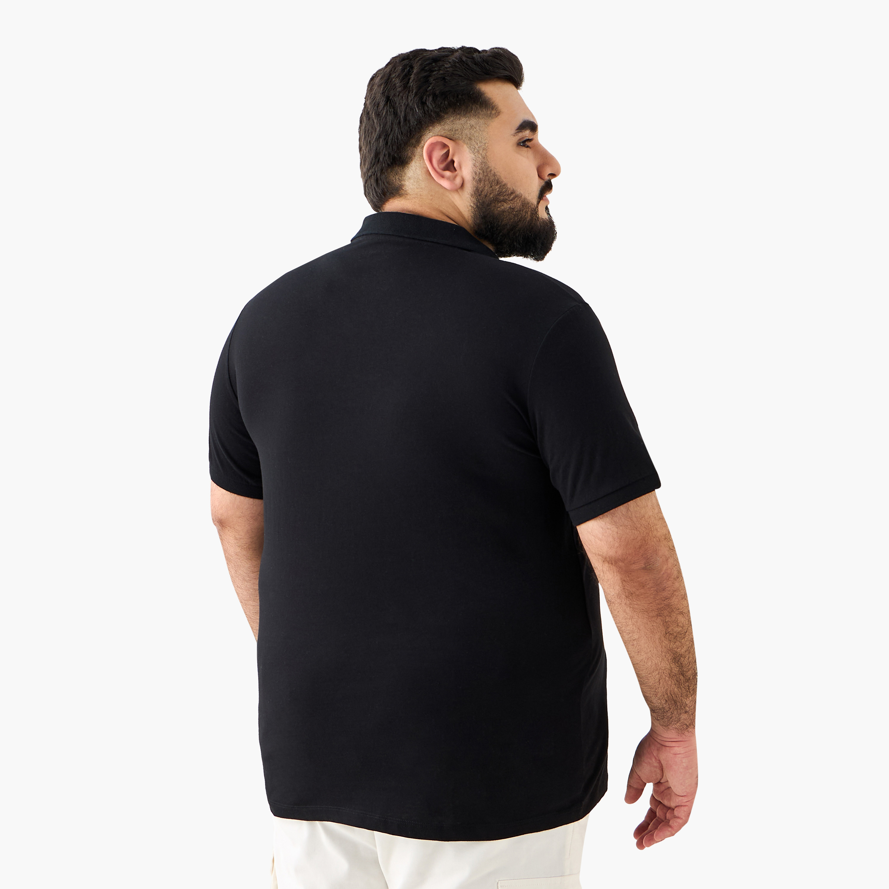 تي شيرت بولو رجالي بأكمام قصيرة وياقة وطبعة شعار مقاس كبير من جاك آند جونز-men-clothing-tshirtsandpolos-polos-image-3