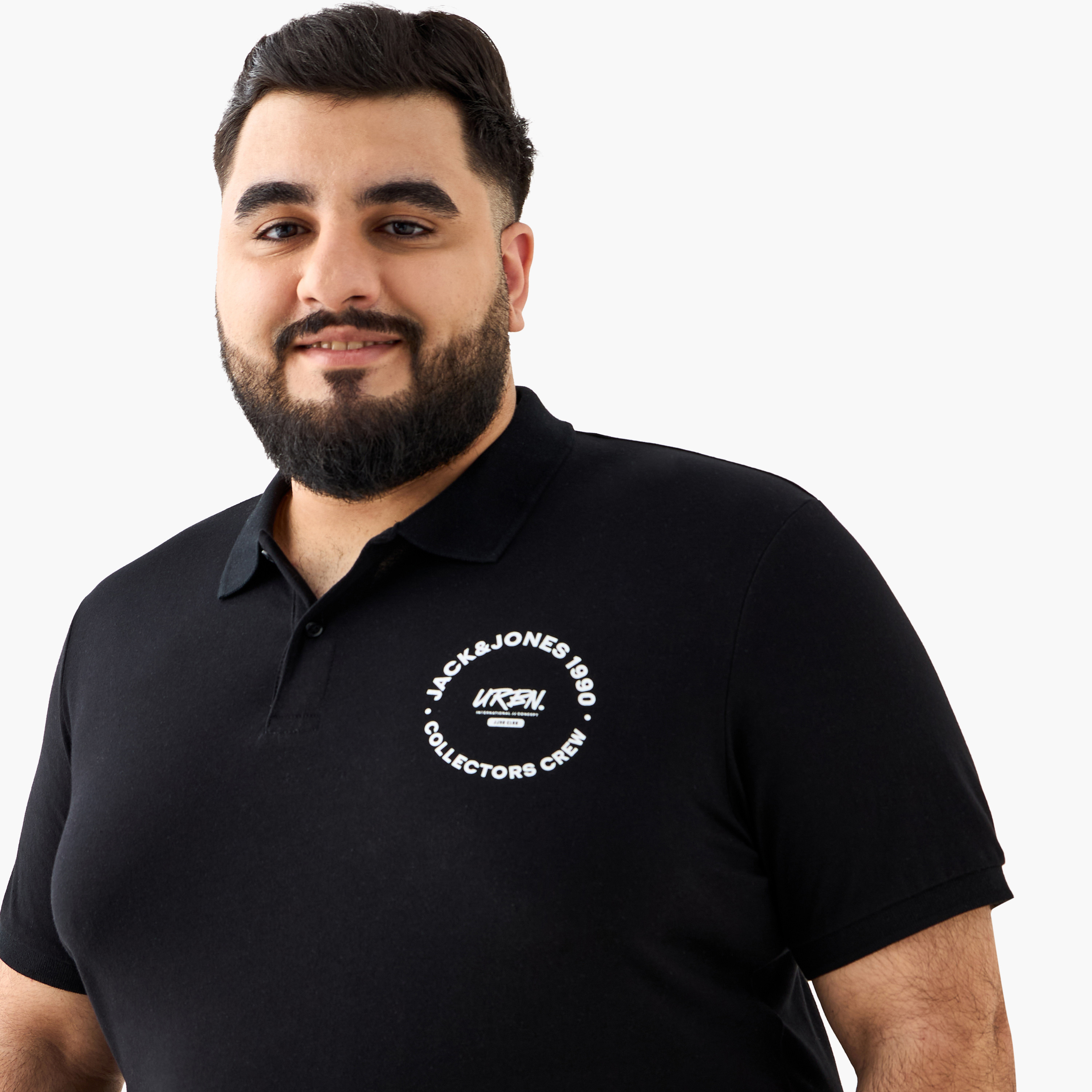 تي شيرت بولو رجالي بأكمام قصيرة وياقة وطبعة شعار مقاس كبير من جاك آند جونز-men-clothing-tshirtsandpolos-polos-image-4