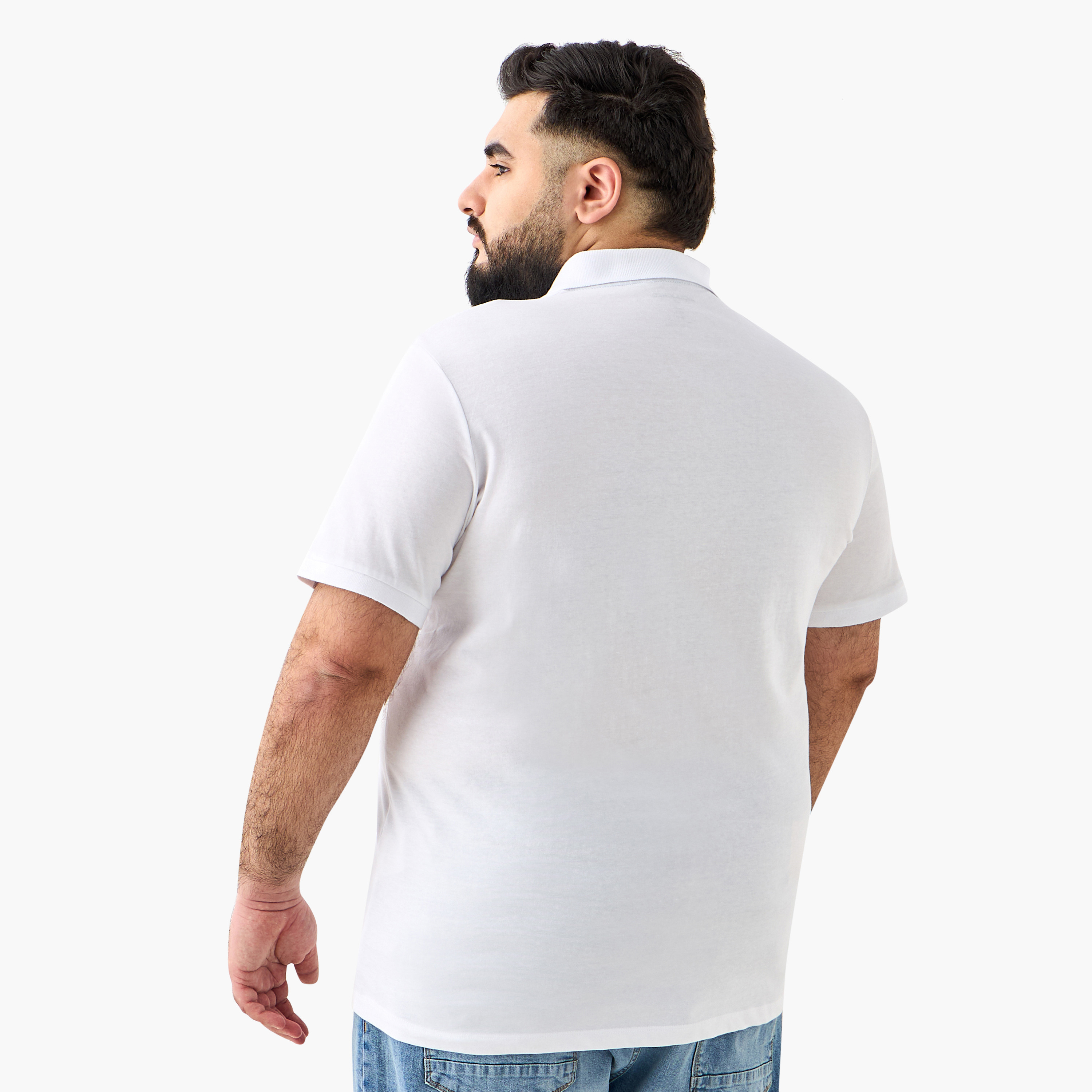 تي شيرت بولو رجالي بأكمام قصيرة وياقة وطبعة شعار مقاس كبير من جاك آند جونز-men-clothing-tshirtsandpolos-polos-image-3