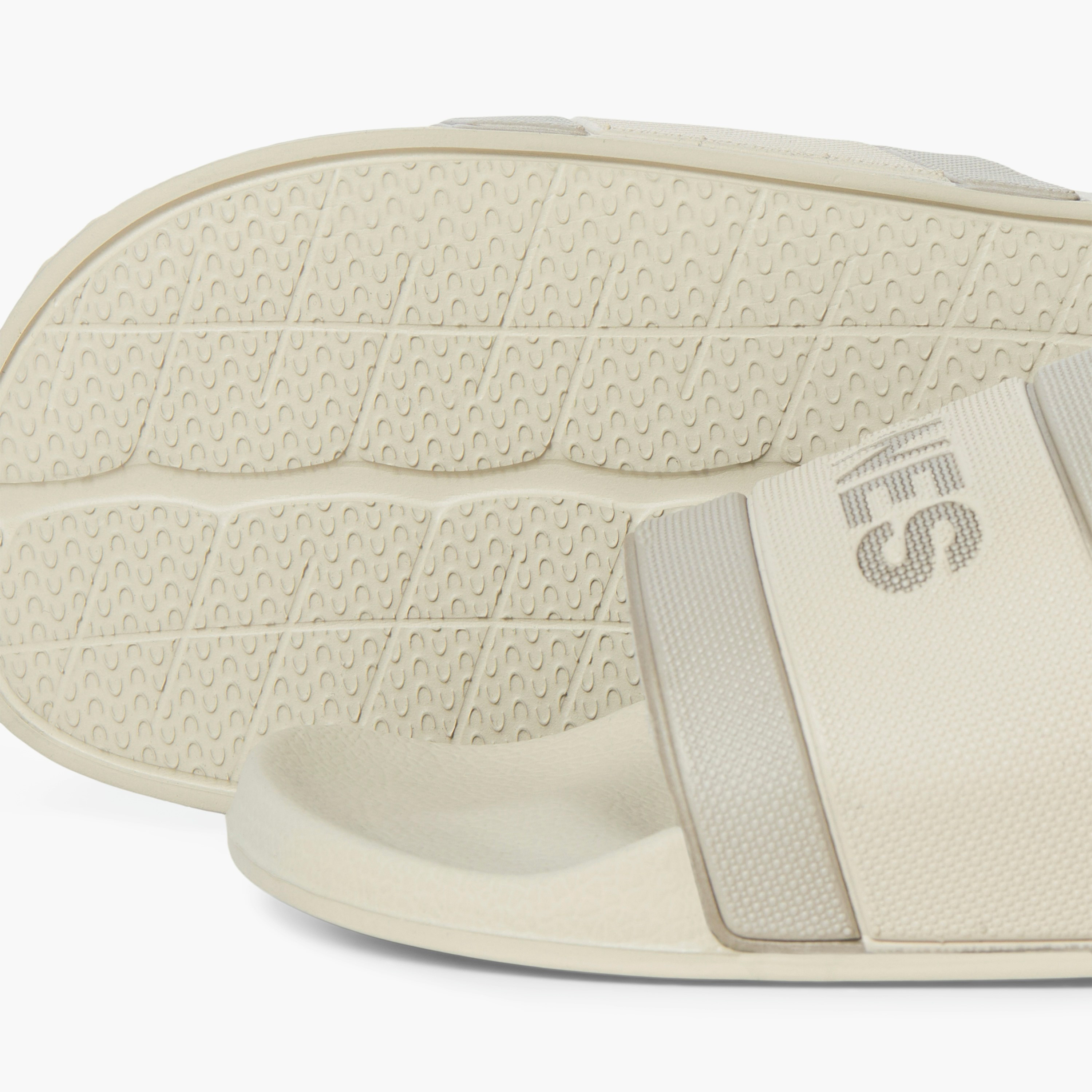 شبشب سهل الارتداء للرجال من جاك آند جونز | 12274561-men-shoes-flipflopsandslides-image-2