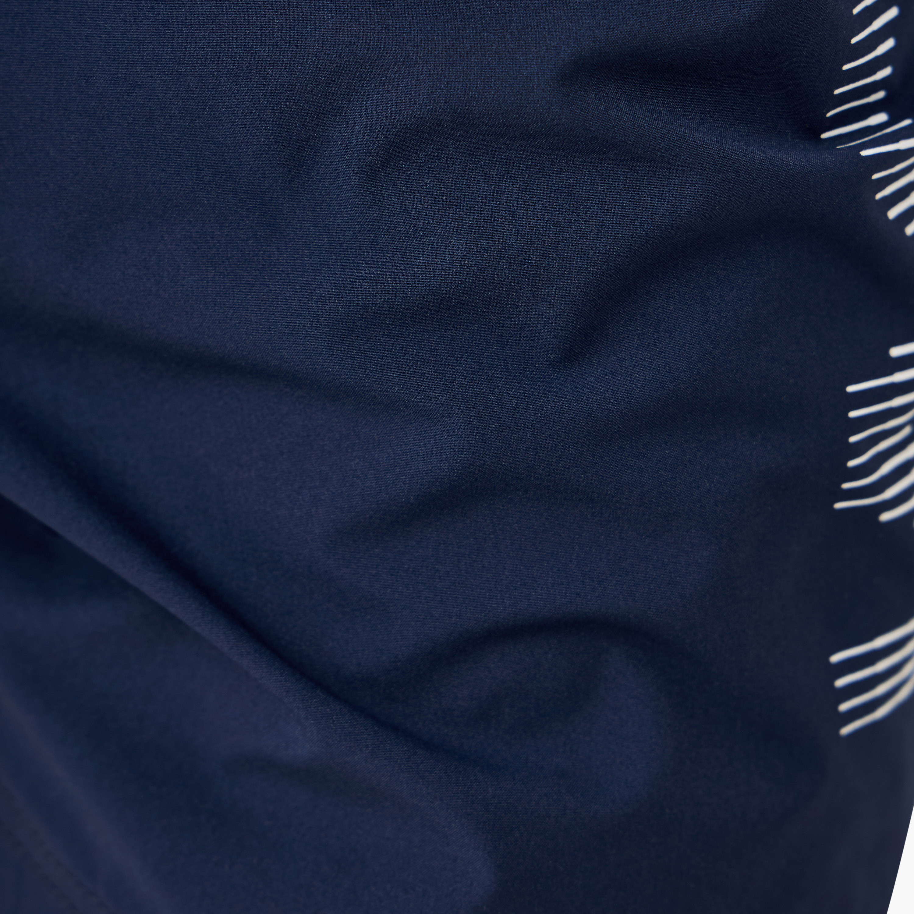 شورت سباحة رجالي متوسط الارتفاع مطبوع من جاك & جونز-men-clothing-swimandbeach-shorts-image-5