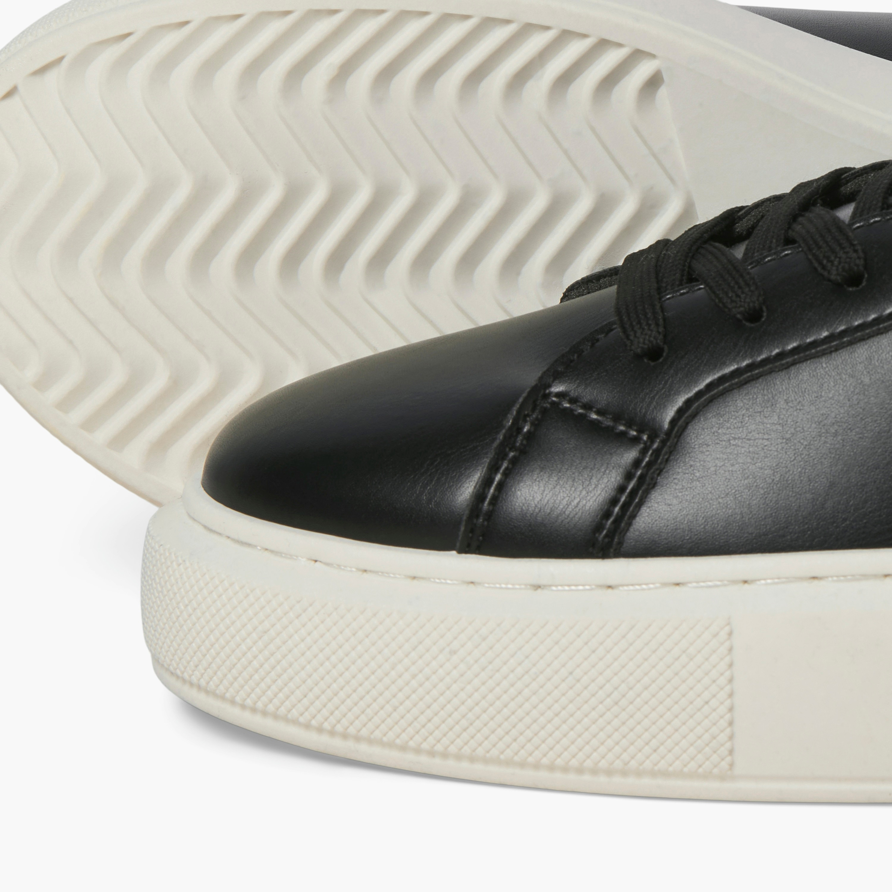 Jack & Jones Men's Lace-Up Low Top Sneakers | 12275135-men-shoes-sneakers-image-2