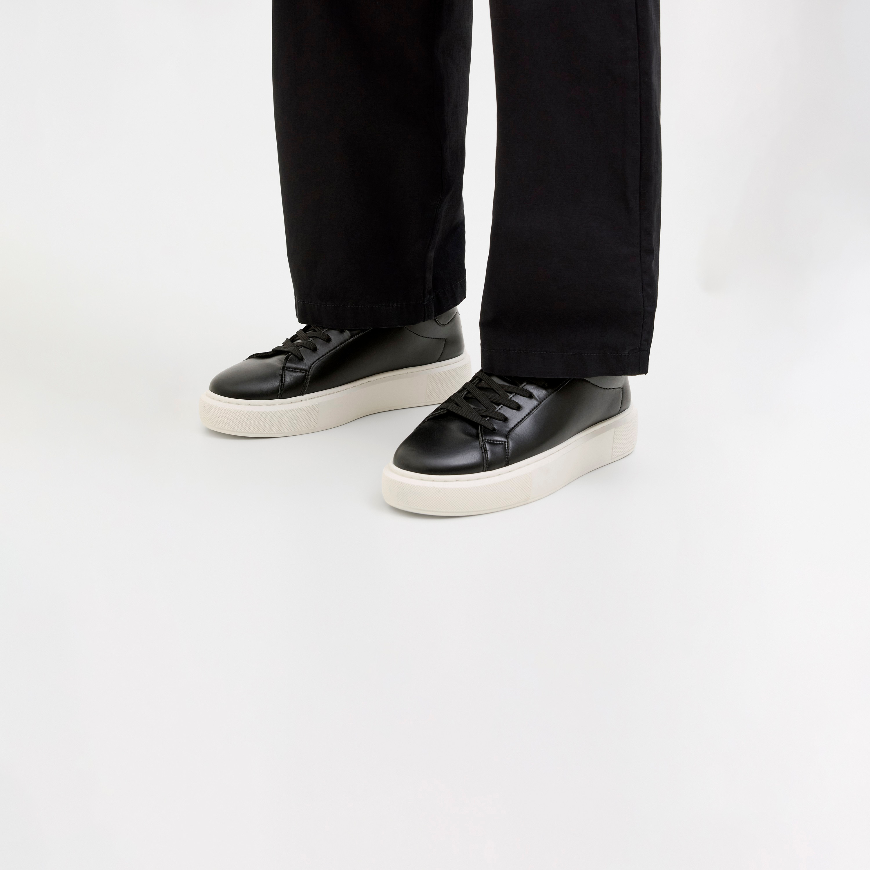 Jack & Jones Men's Lace-Up Low Top Sneakers | 12275135-men-shoes-sneakers-image-7