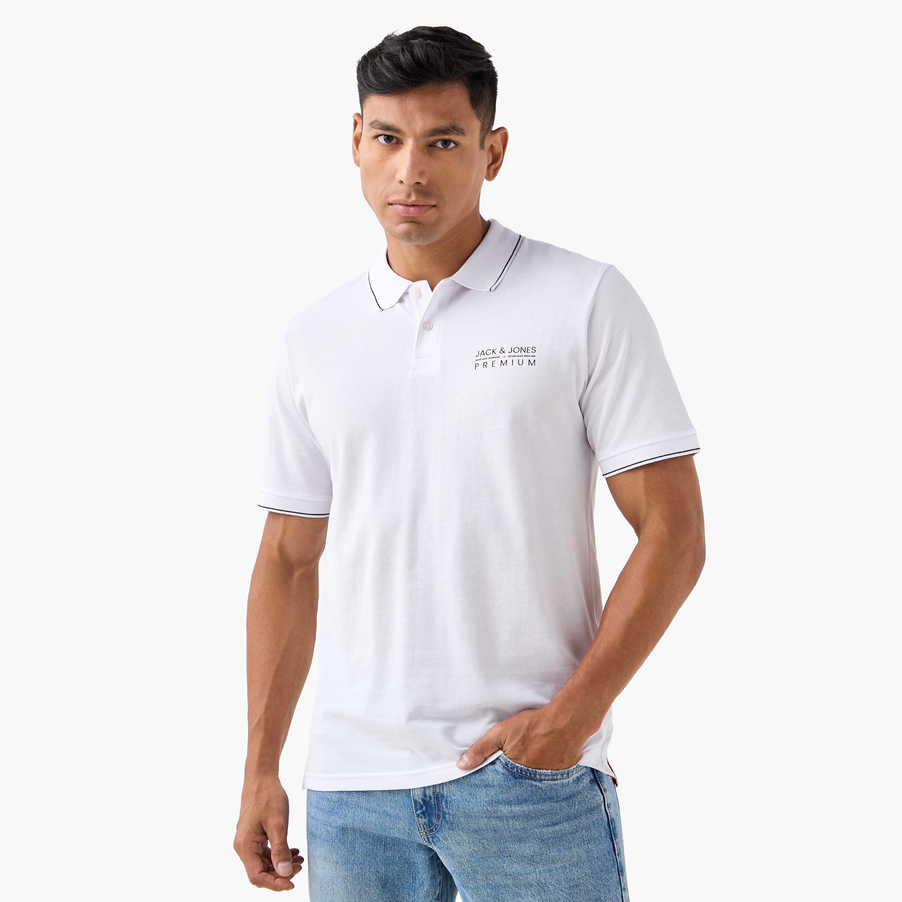 قميص بولو بأكمام قصيرة وياقة وشعار جاك آند جونز-men-clothing-tshirtsandpolos-polos-image-1