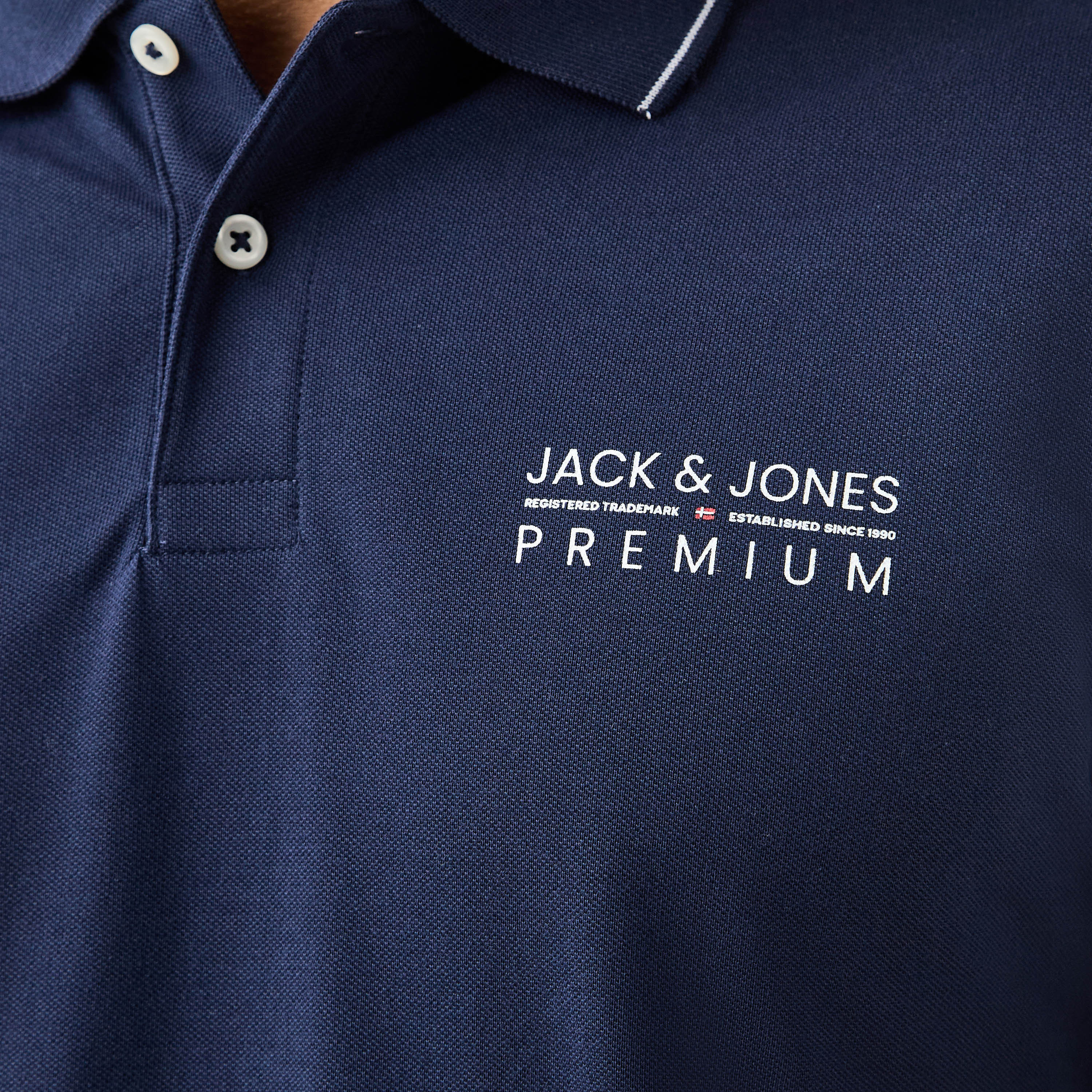 قميص بولو بأكمام قصيرة وياقة وشعار جاك آند جونز-men-clothing-tshirtsandpolos-polos-image-10