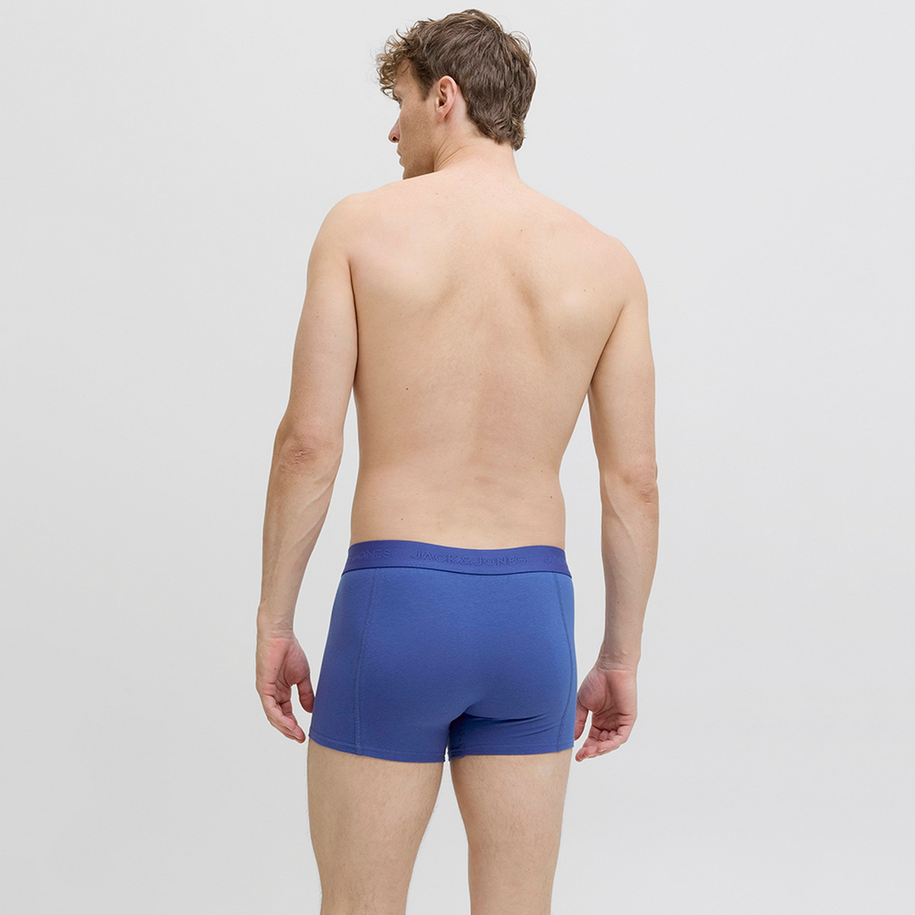 مجموعة مكونة من 3 سراويل داخلية بحزام خصر بطبعات العلامة التجارية من جاك آند جونز-men-clothing-innerwear-underwear-image-10