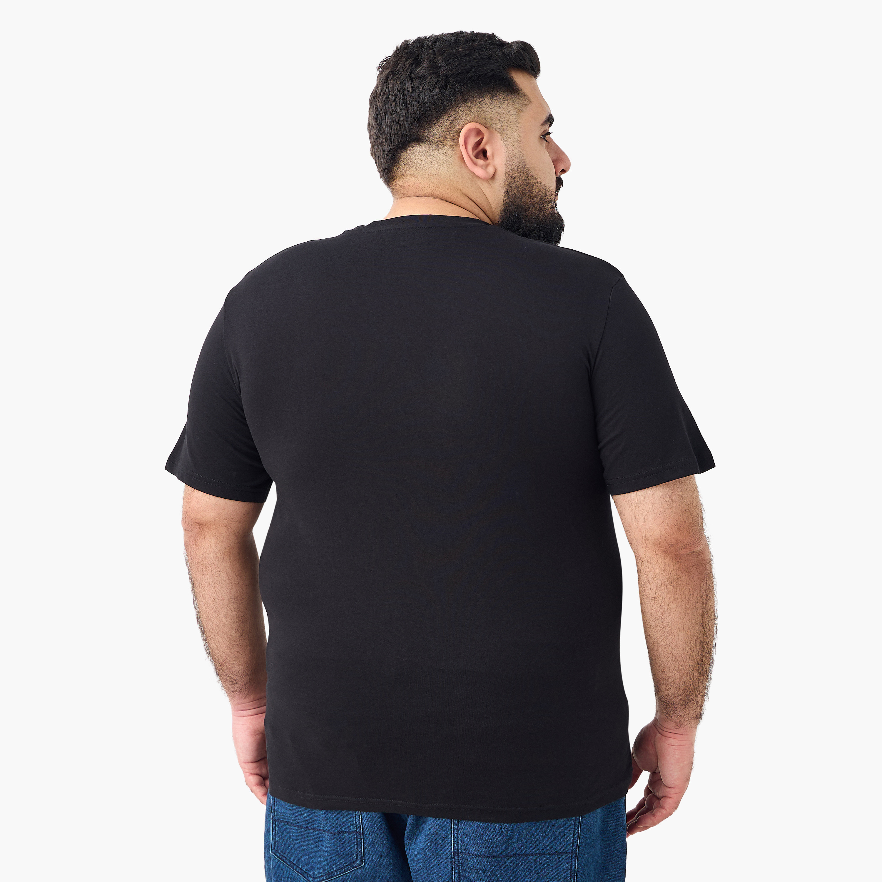 تي شيرت رجالي بأكمام قصيرة ورقبة دائرية وشعار من جاك اند جونز، مقاس كبير-men-clothing-tshirtsandpolos-tshirts-image-3