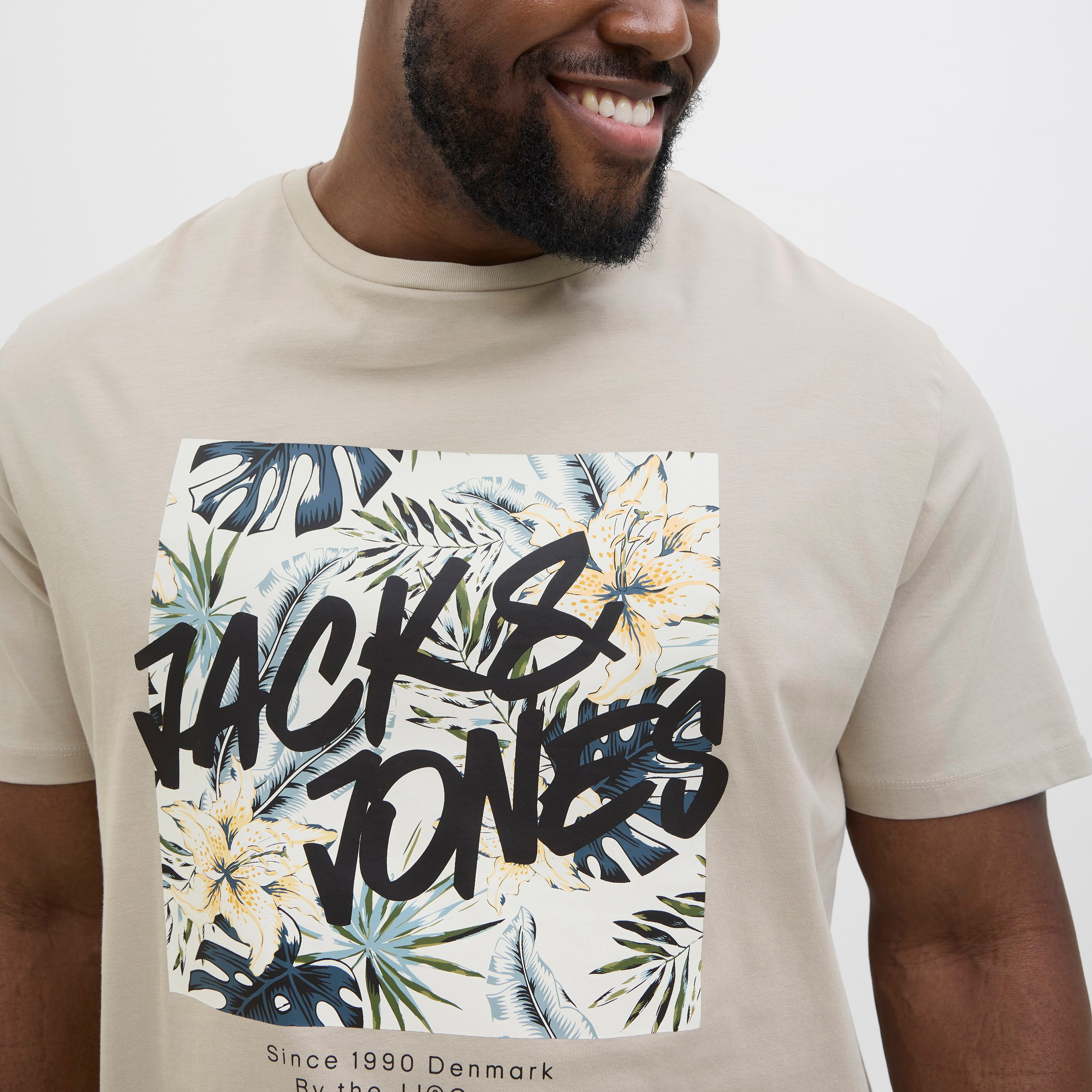 Jack & Jones Plus Size Graphic Crew Neck Short Sleeves Men's T-Shirt-men-clothing-tshirtsandpolos-tshirts-image-3