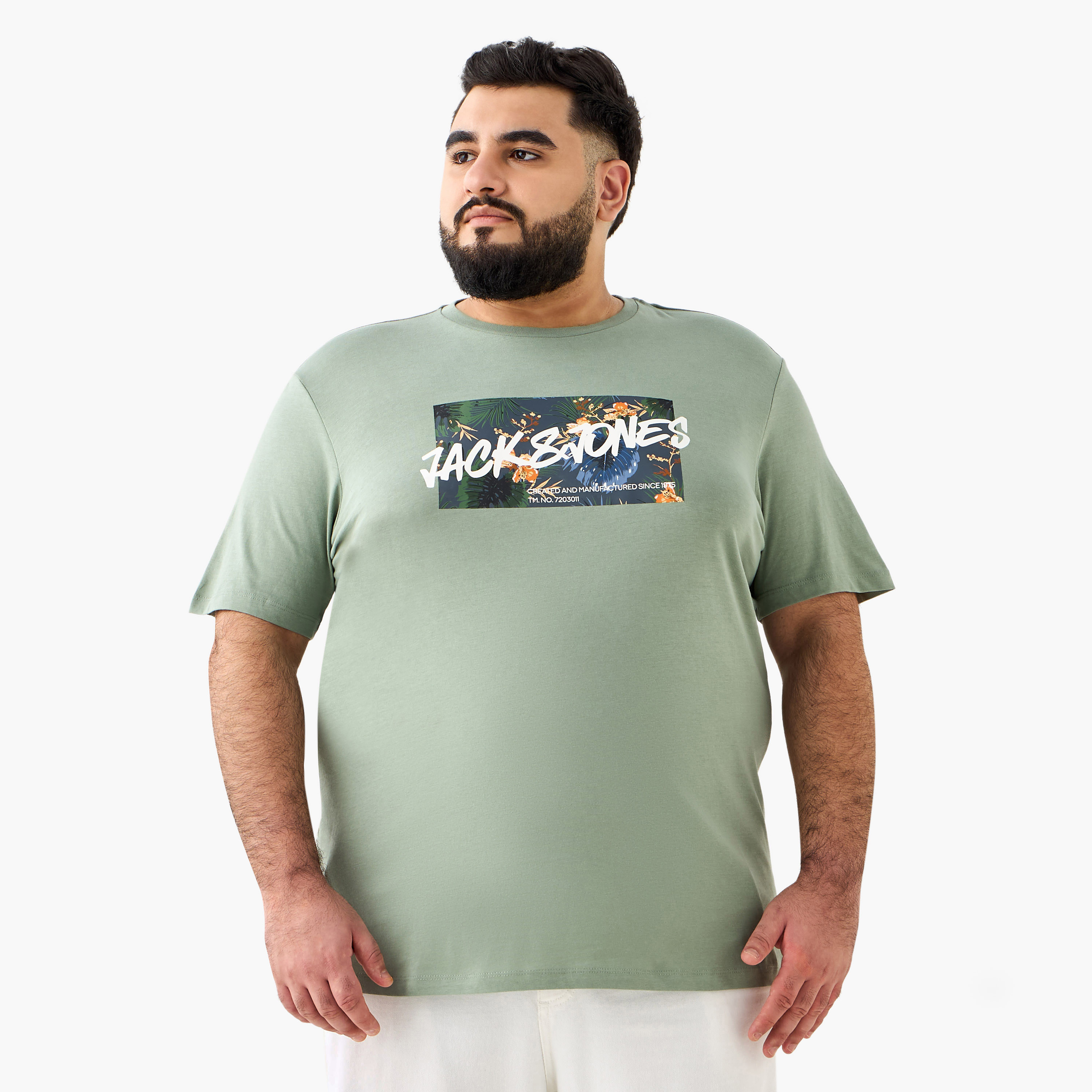جاك آند جونز برقبة طويلة بأكمام قصيرة وتيشيرت رجالي برقبة طويلة الحجم-men-clothing-tshirtsandpolos-tshirts-image-1