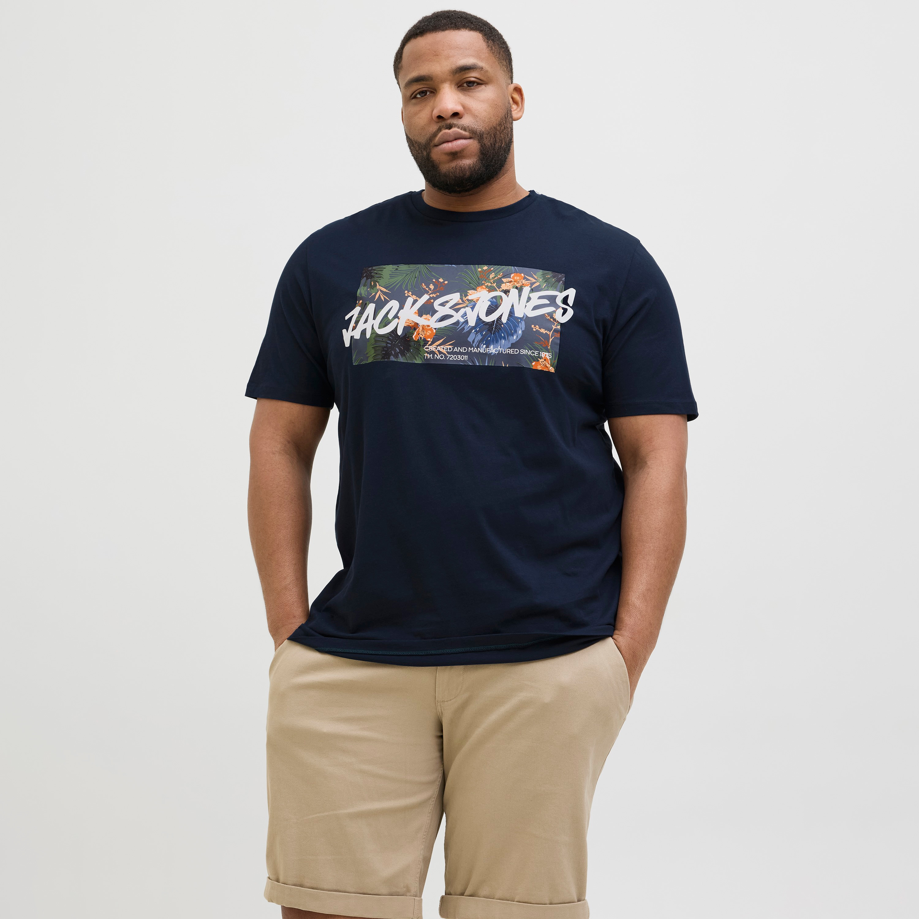جاك آند جونز برقبة طويلة بأكمام قصيرة وتيشيرت رجالي برقبة طويلة الحجم-men-clothing-tshirtsandpolos-tshirts-image-3