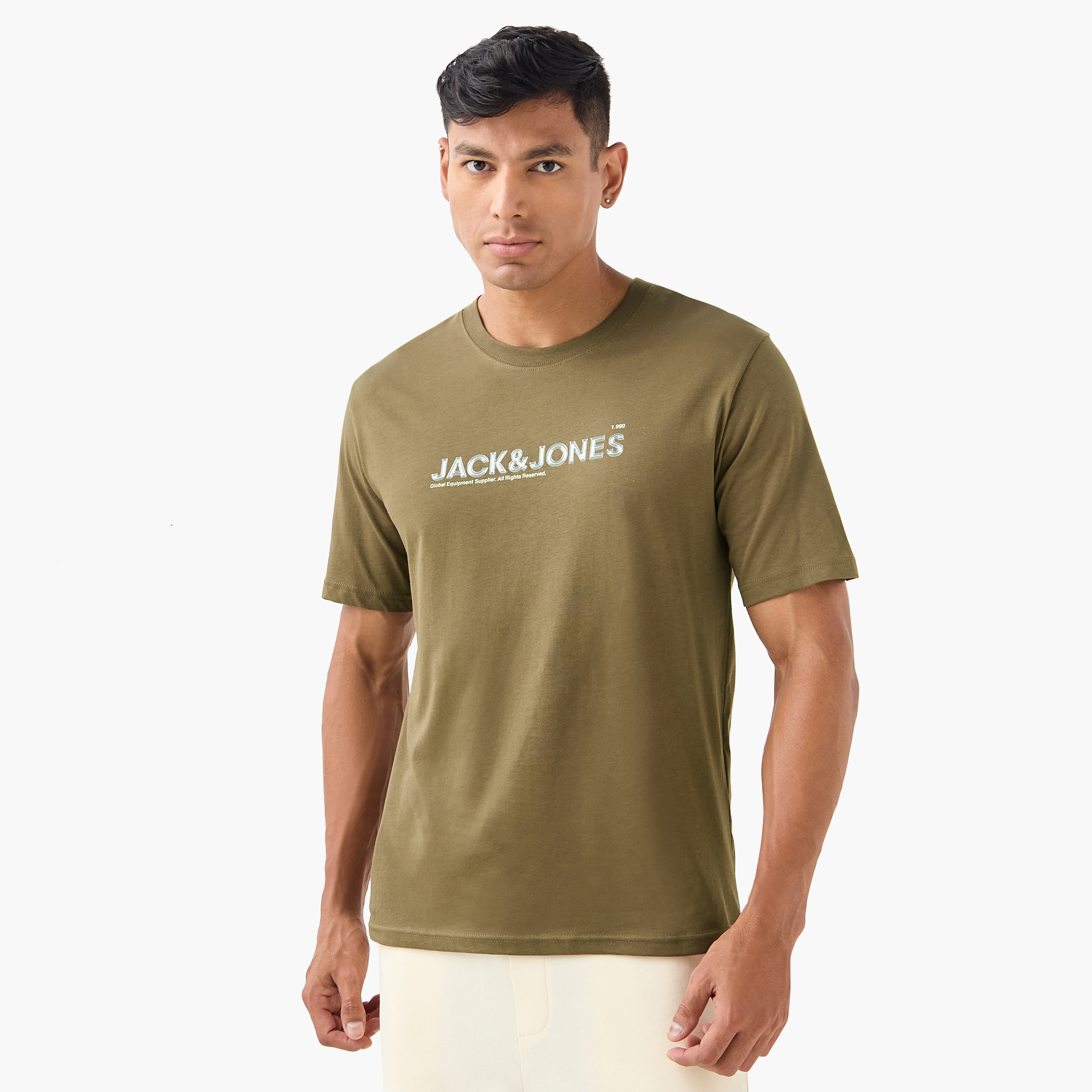 تي شيرت برقبة دائرية وأكمام قصيرة من جاك اند جونز-men-clothing-tshirtsandpolos-tshirts-image-1