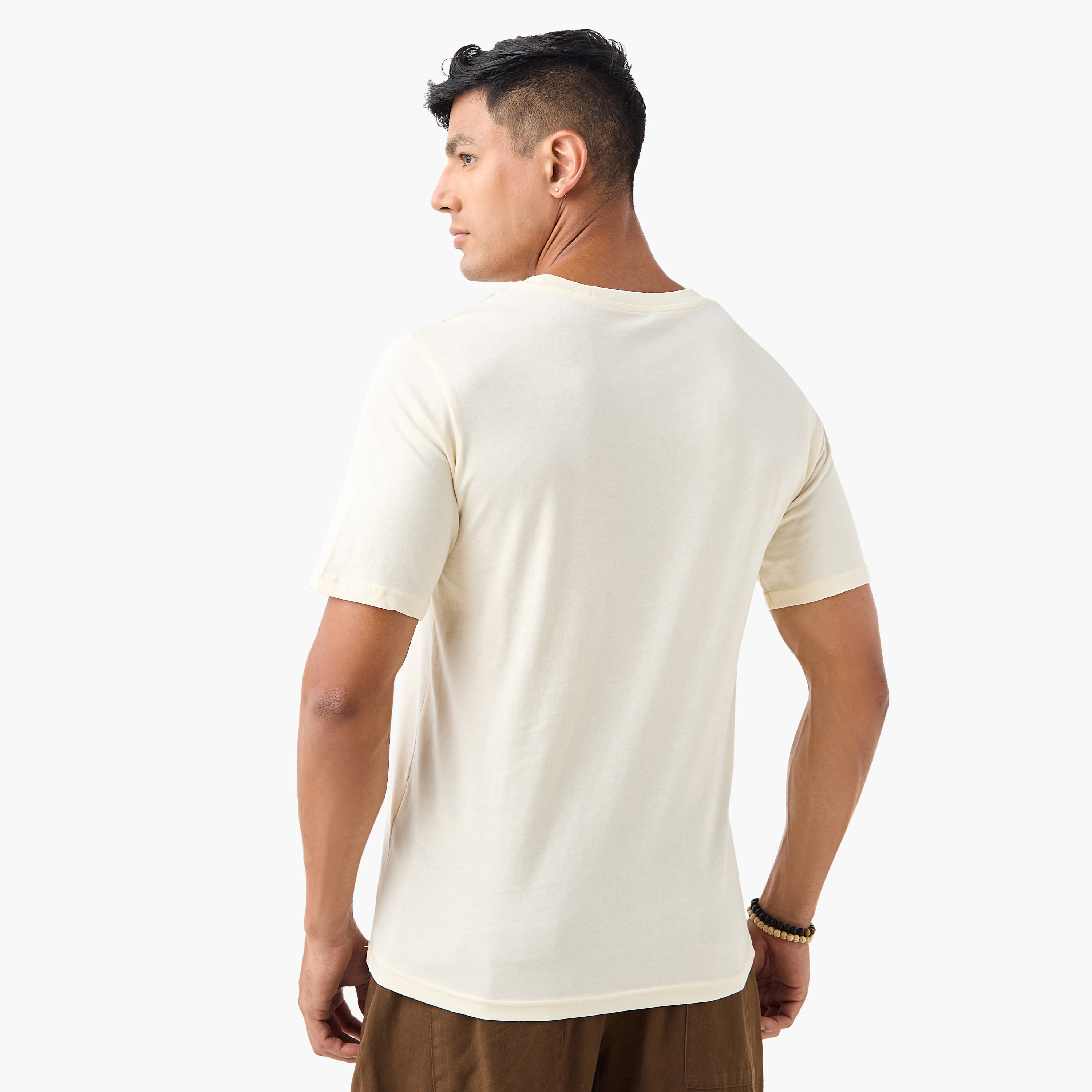 تي شيرت برقبة دائرية وأكمام قصيرة من جاك اند جونز-men-clothing-tshirtsandpolos-tshirts-image-8
