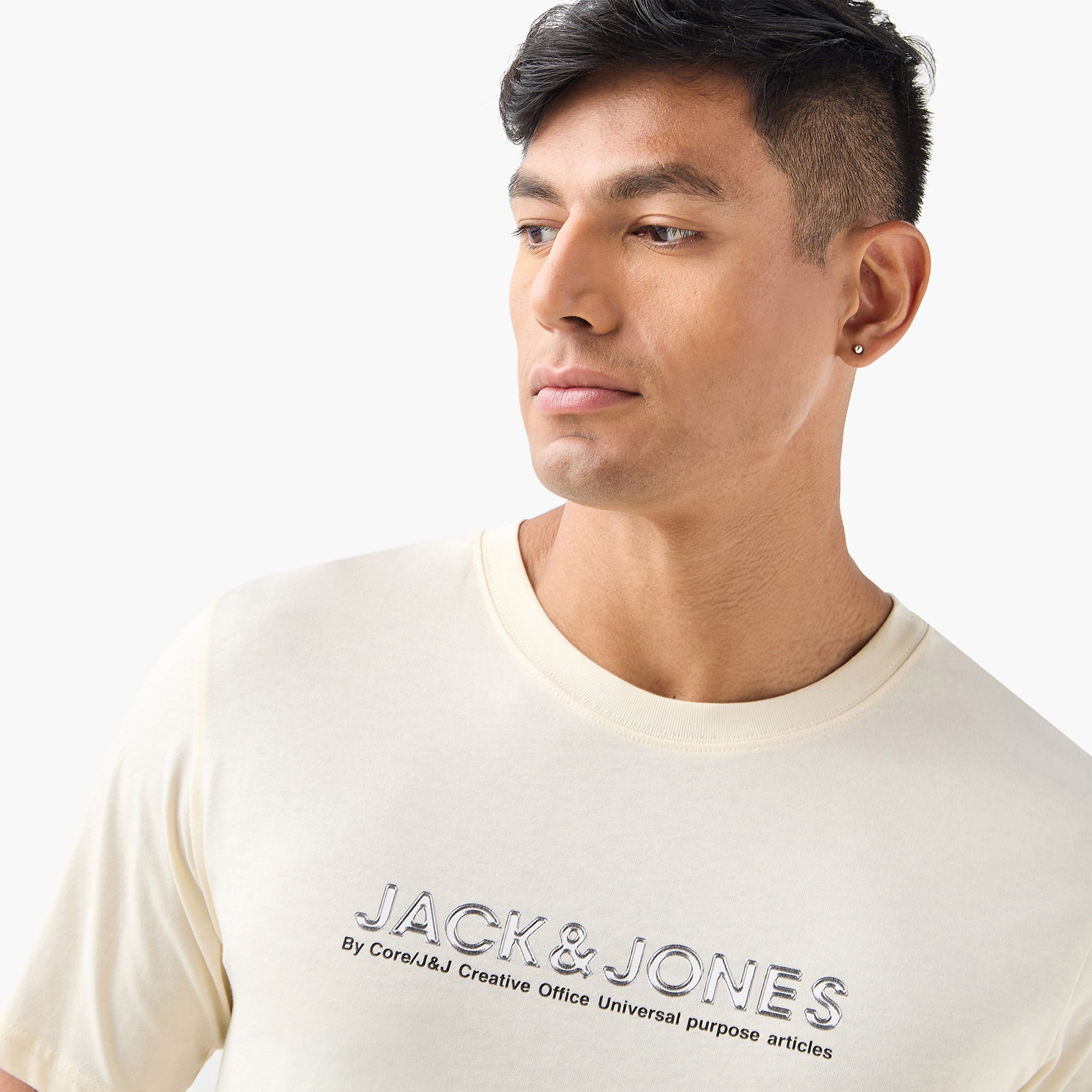 تي شيرت برقبة دائرية وأكمام قصيرة من جاك اند جونز-men-clothing-tshirtsandpolos-tshirts-image-9
