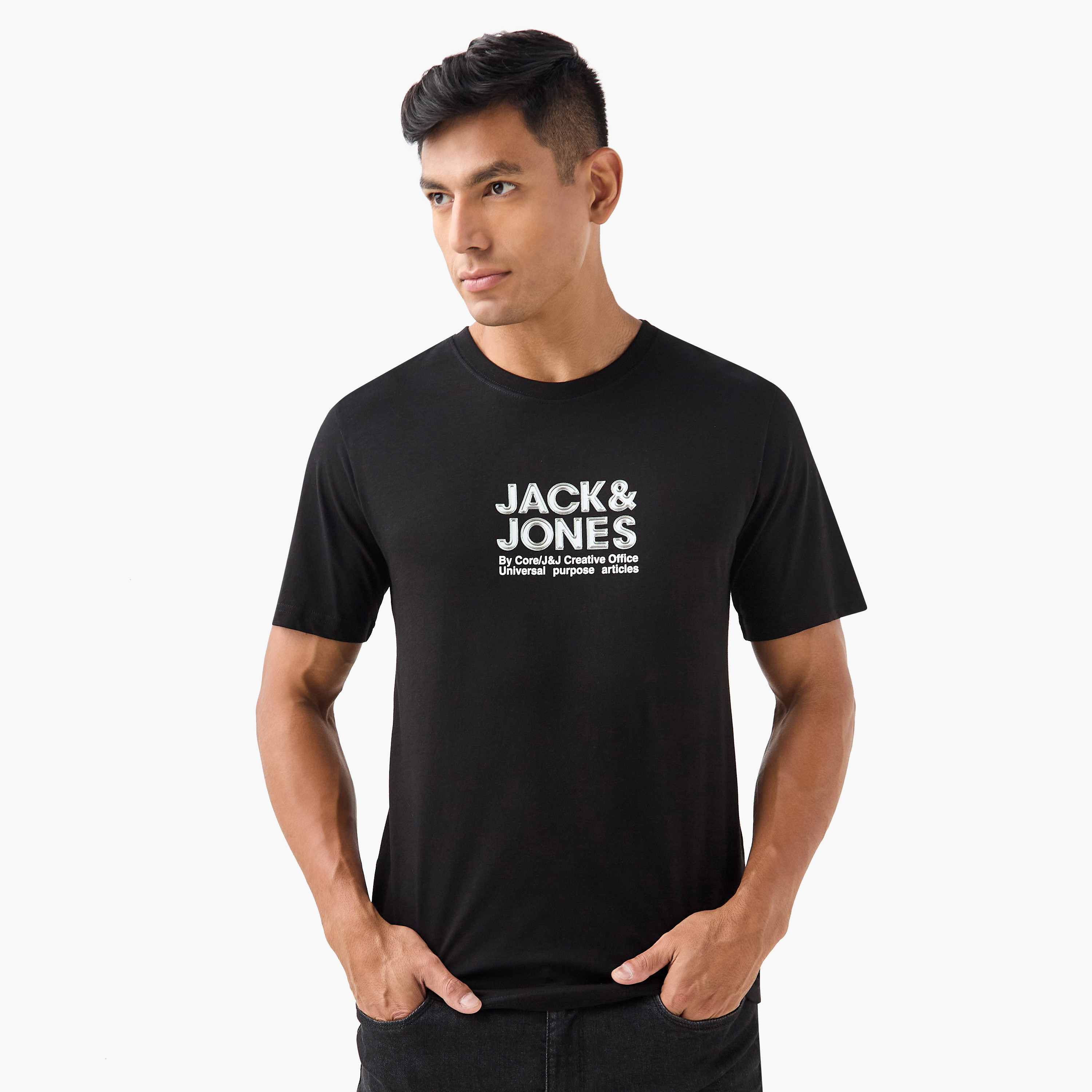 تي شيرت برقبة دائرية وأكمام قصيرة من جاك اند جونز-men-clothing-tshirtsandpolos-tshirts-image-1