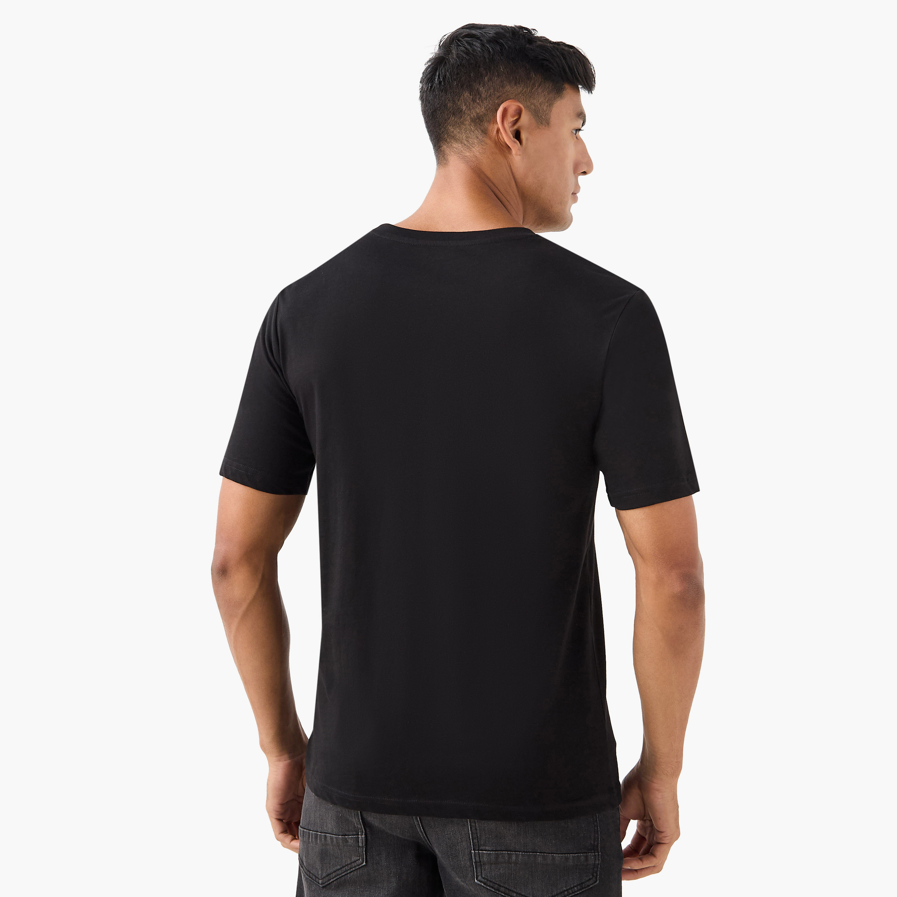 تي شيرت برقبة دائرية وأكمام قصيرة من جاك اند جونز-men-clothing-tshirtsandpolos-tshirts-image-3