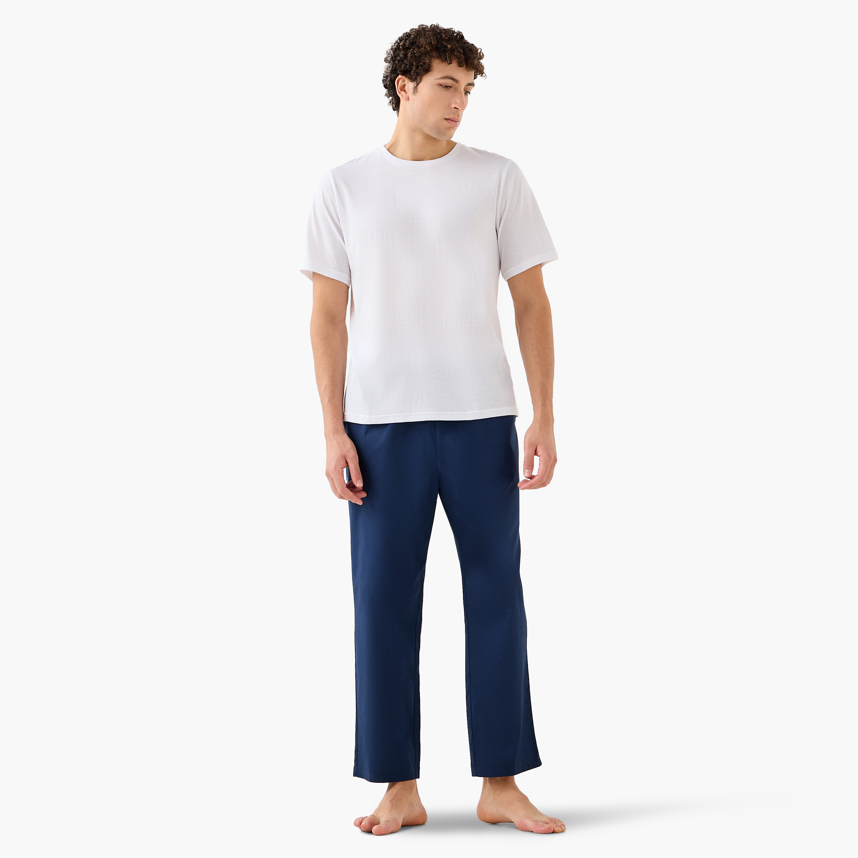 طقم تيشيرت وبيجامة سادة برقبة دائرية للرجال من جاك آند جونز-men-clothing-nightwear-sets-image-4