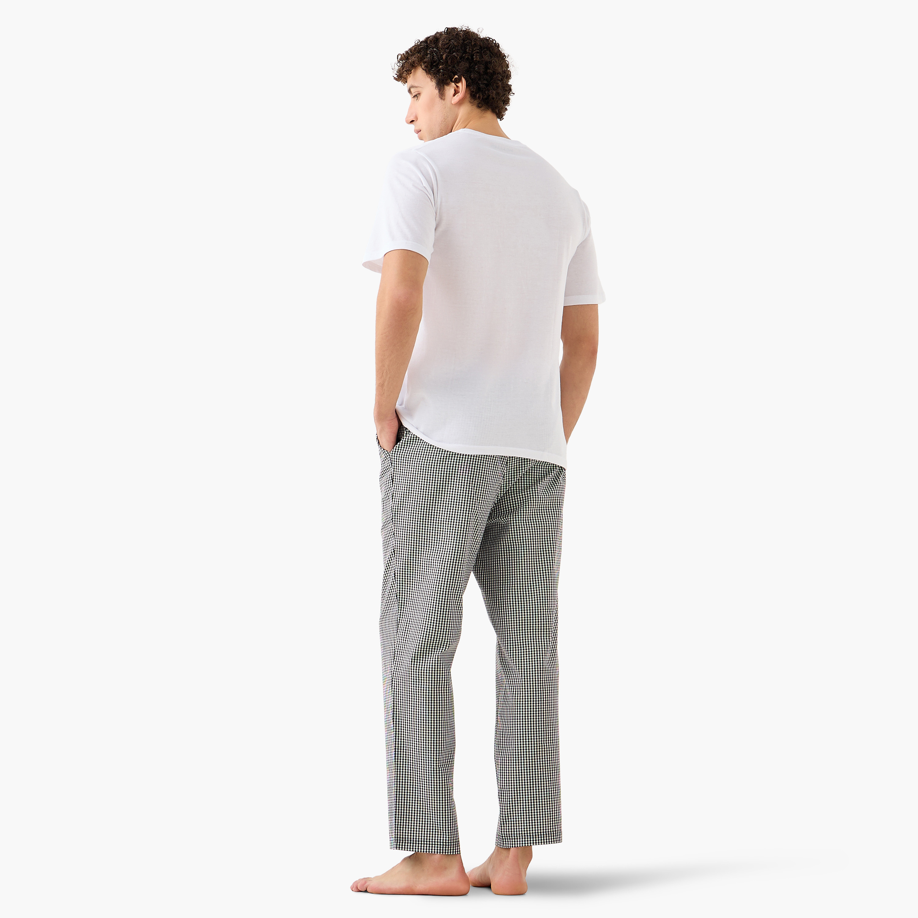 طقم تيشيرت وبيجامة سادة برقبة دائرية للرجال من جاك آند جونز-men-clothing-nightwear-sets-image-4