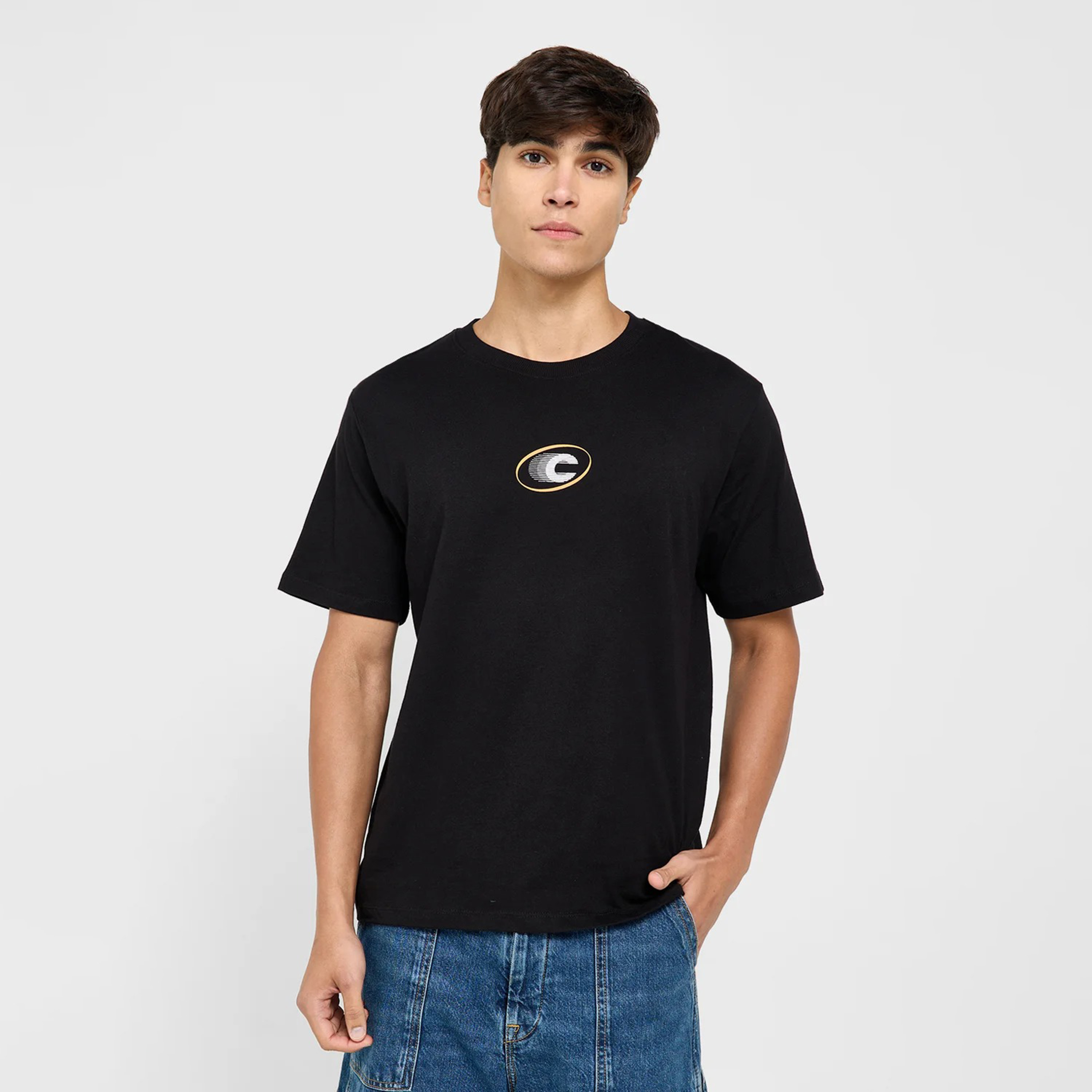 تي شيرت رجالي بأكمام قصيرة ورقبة دائرية وطبعة خطية من جاك اند جونز-men-clothing-tshirtsandpolos-tshirts-image-10
