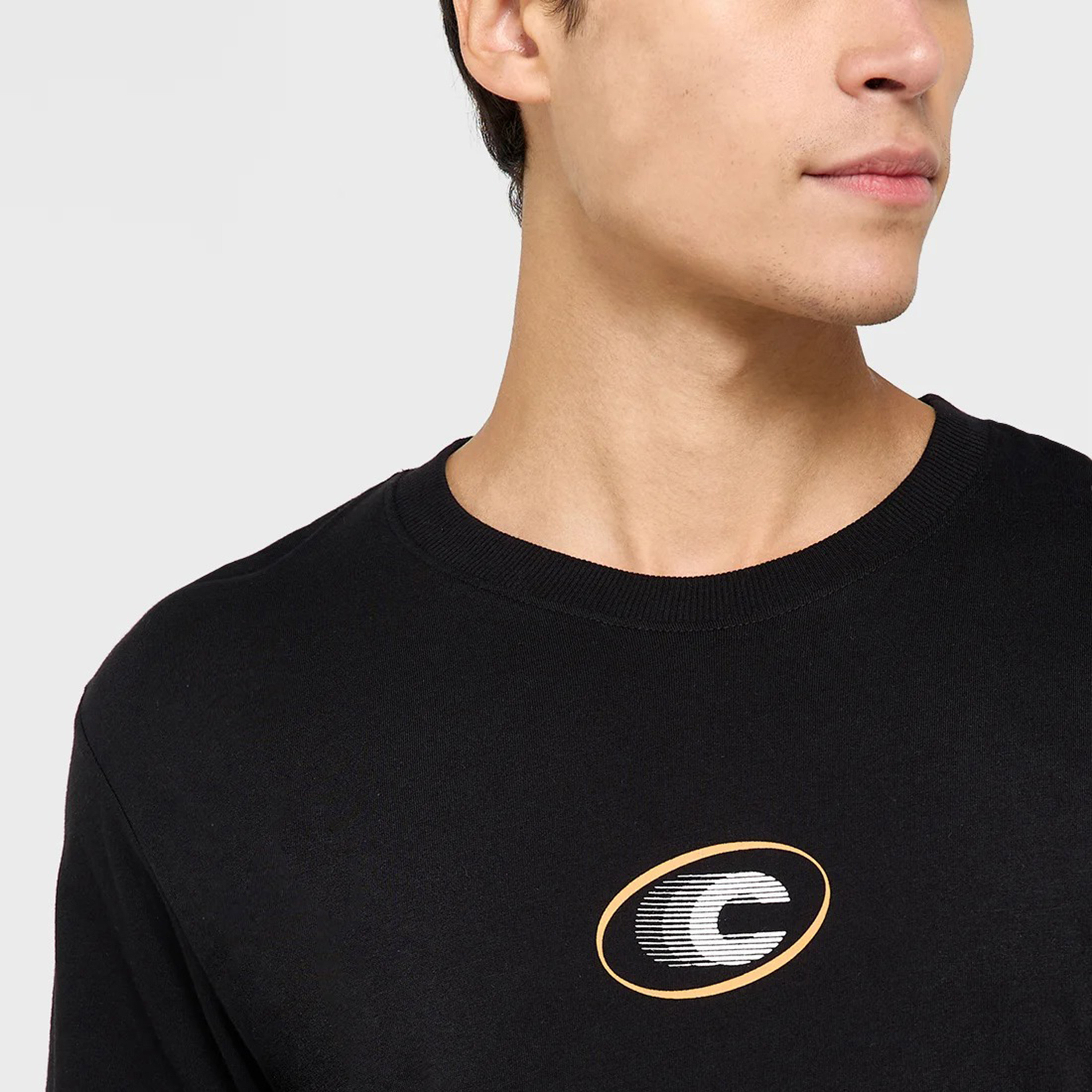 تي شيرت رجالي بأكمام قصيرة ورقبة دائرية وطبعة خطية من جاك اند جونز-men-clothing-tshirtsandpolos-tshirts-image-12