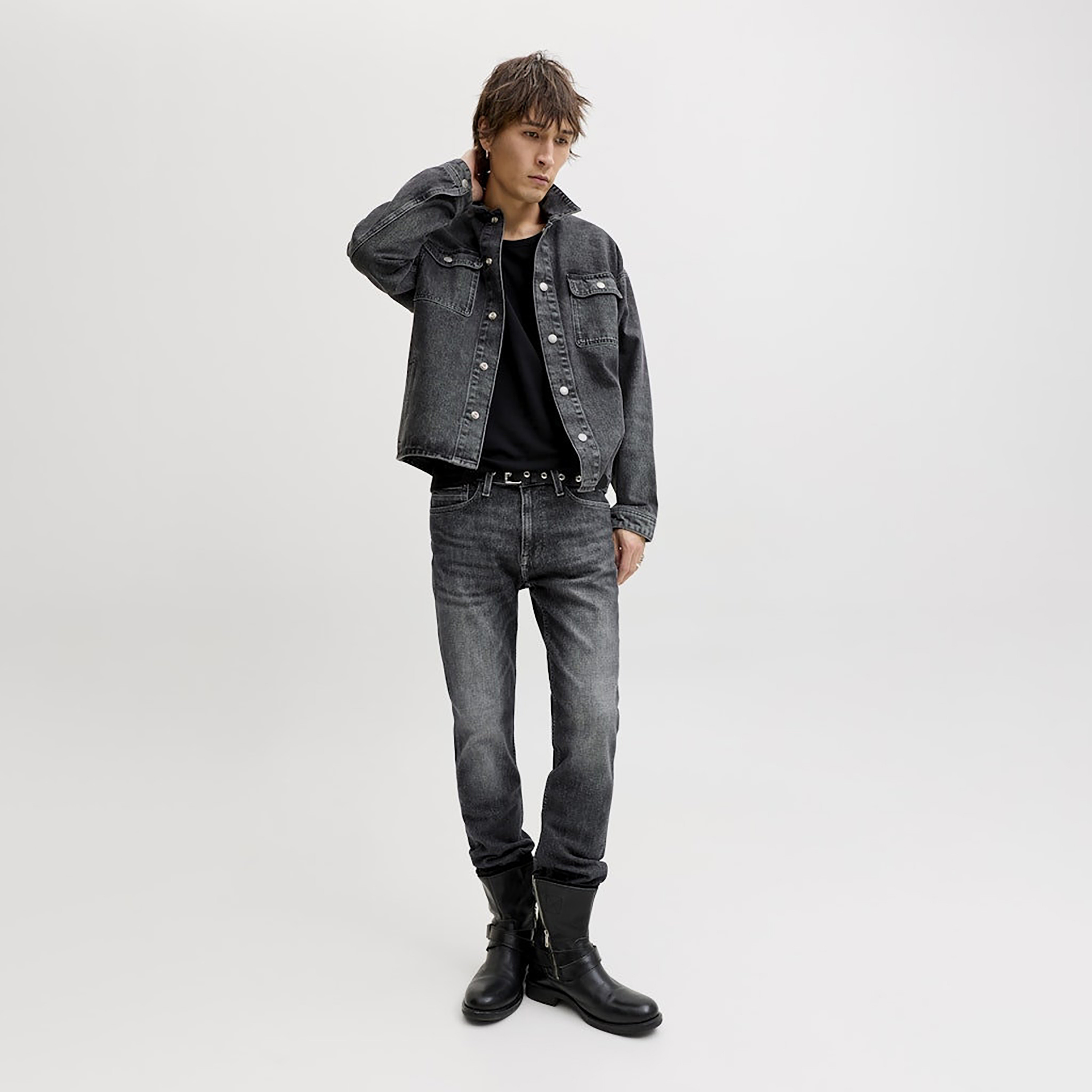 بنطلون جينز رجالي قصة عادية بخصر متوسط وغسيل حجري من جاك آند جونز-men-clothing-bottoms-jeans-image-2