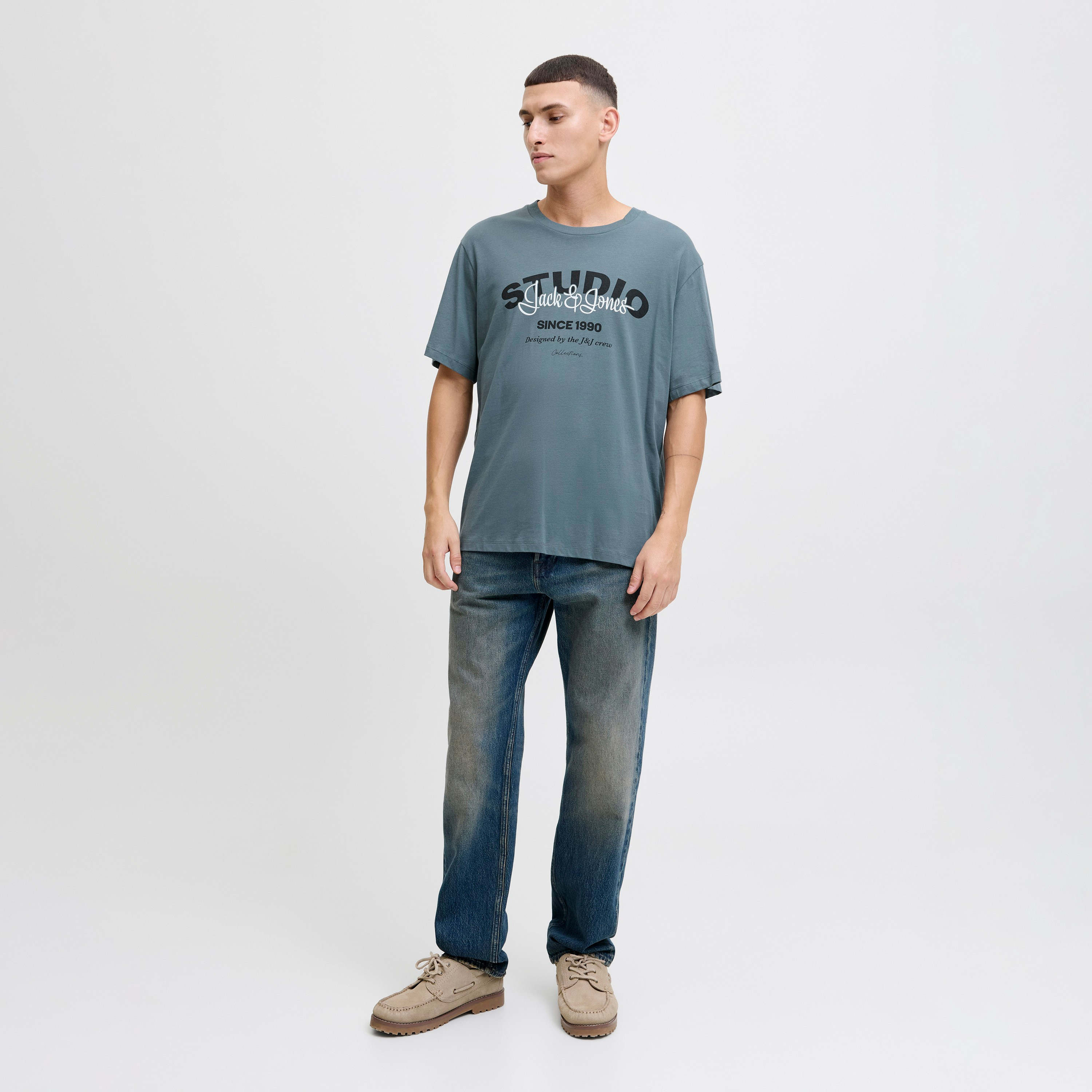 تي شيرت رجالي مطبوع بياقة دائرية وأكمام قصيرة من جاك اند جونز-men-clothing-tshirtsandpolos-tshirts-image-14