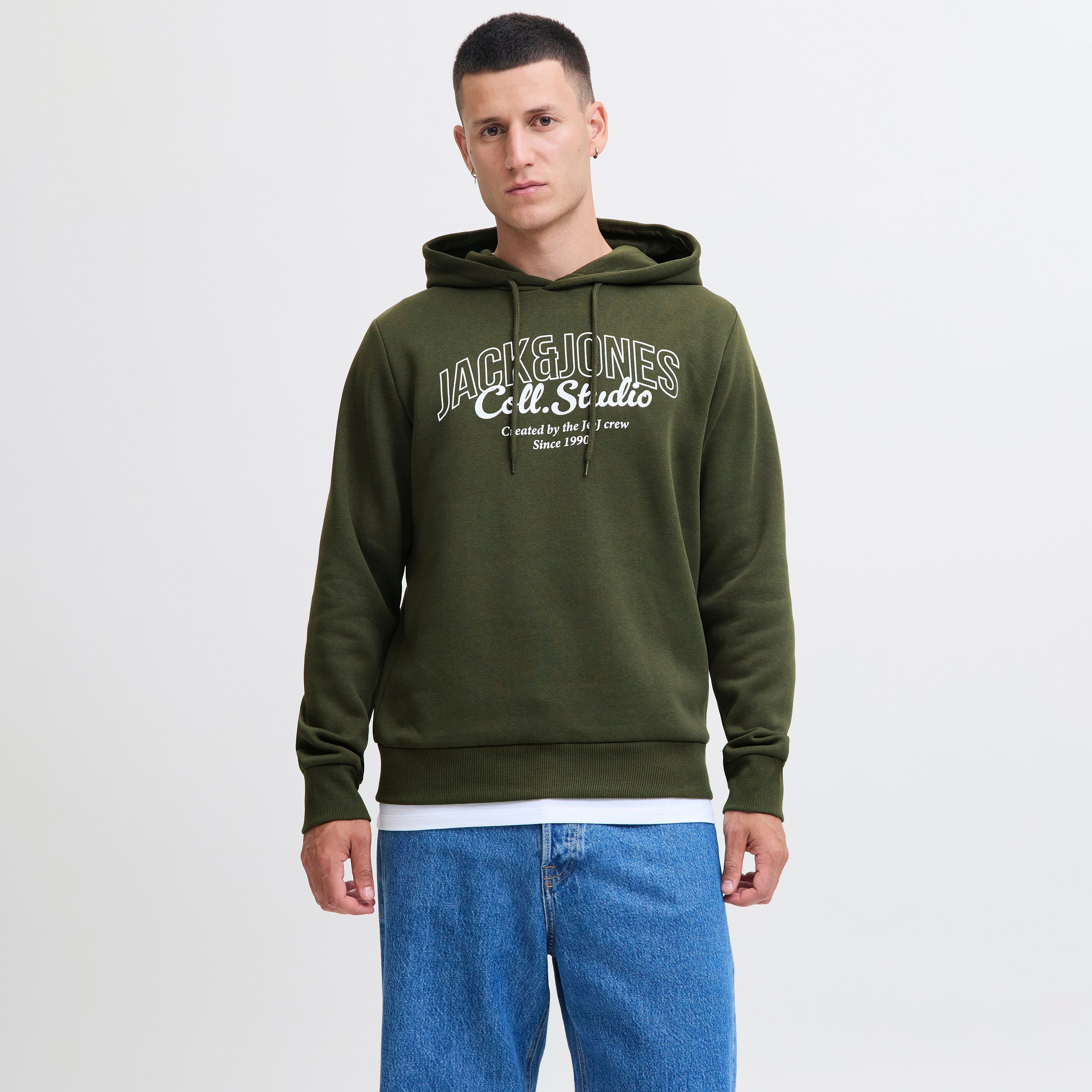 هودي رجالي مطبوع بأكمام طويلة من جاك اند جونز-men-winterwear-hoodiesandsweatshirts-image-5