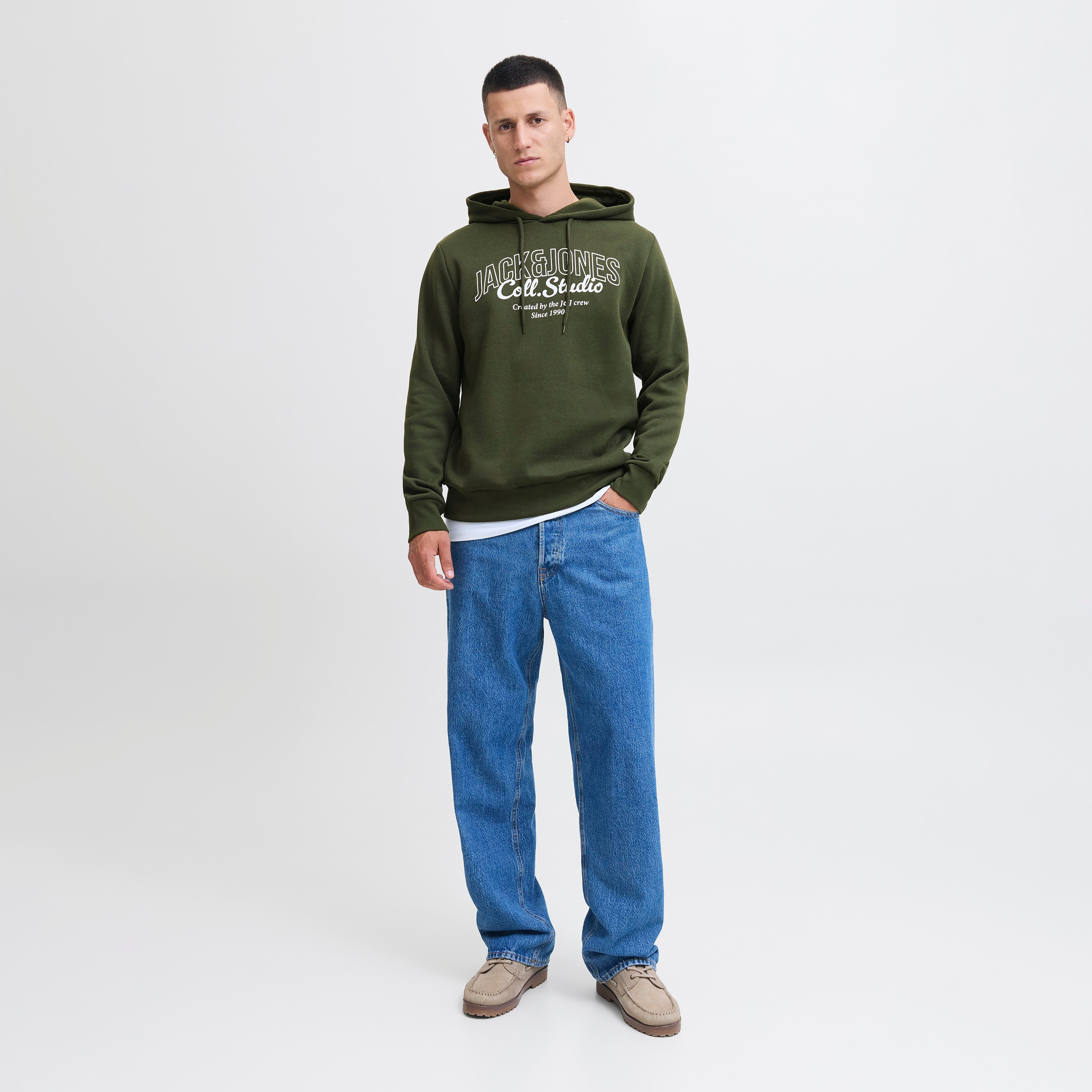 هودي رجالي مطبوع بأكمام طويلة من جاك اند جونز-men-winterwear-hoodiesandsweatshirts-image-6