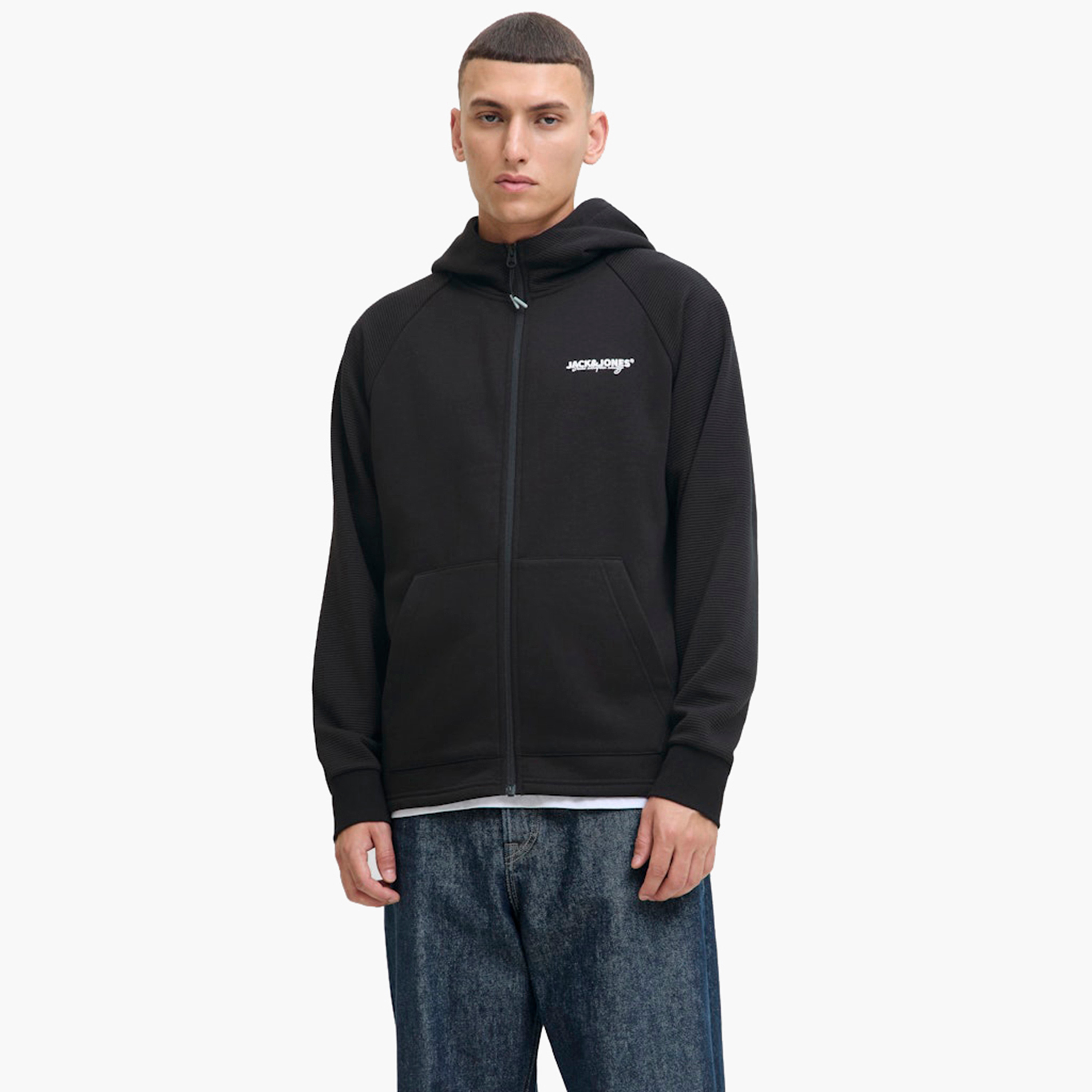 هودي رجالي سادة بأكمام طويلة وسحاب من جاك آند جونز-men-winterwear-hoodiesandsweatshirts-image-1