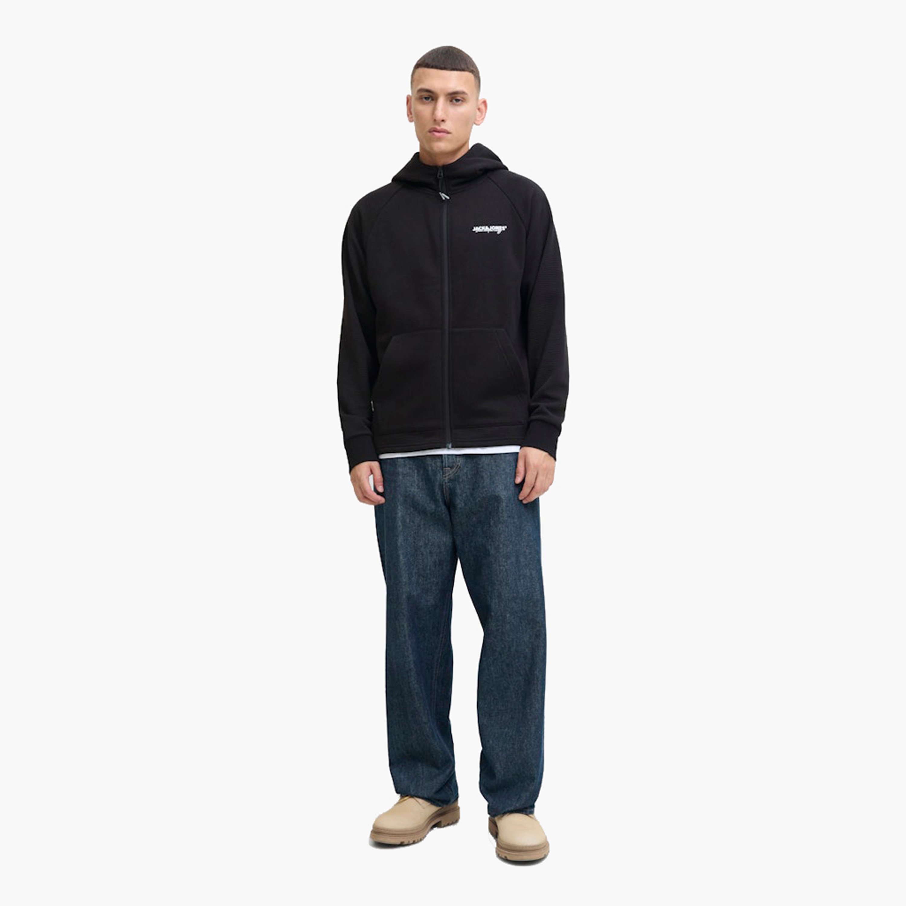هودي رجالي سادة بأكمام طويلة وسحاب من جاك آند جونز-men-winterwear-hoodiesandsweatshirts-image-2