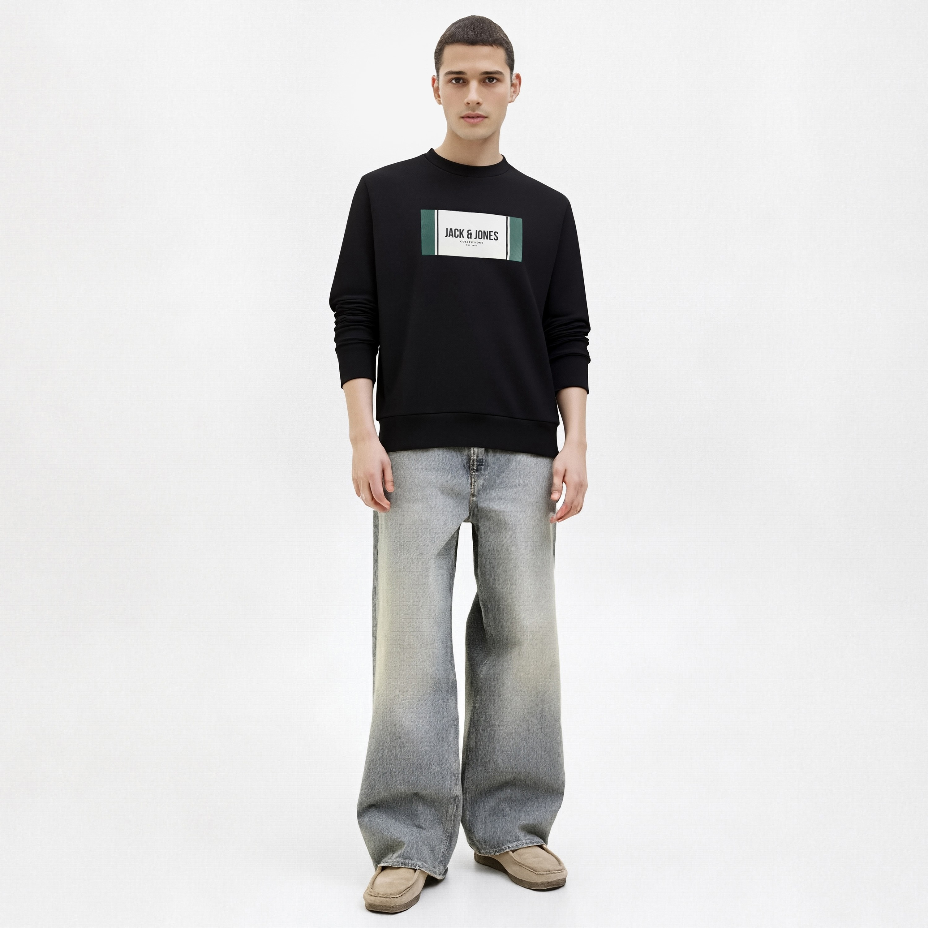 كنزة صوفية رجالية مطبوعة برسومات بياقة دائرية وأكمام طويلة من جاك ان جونز-men-winterwear-hoodiesandsweatshirts-image-2