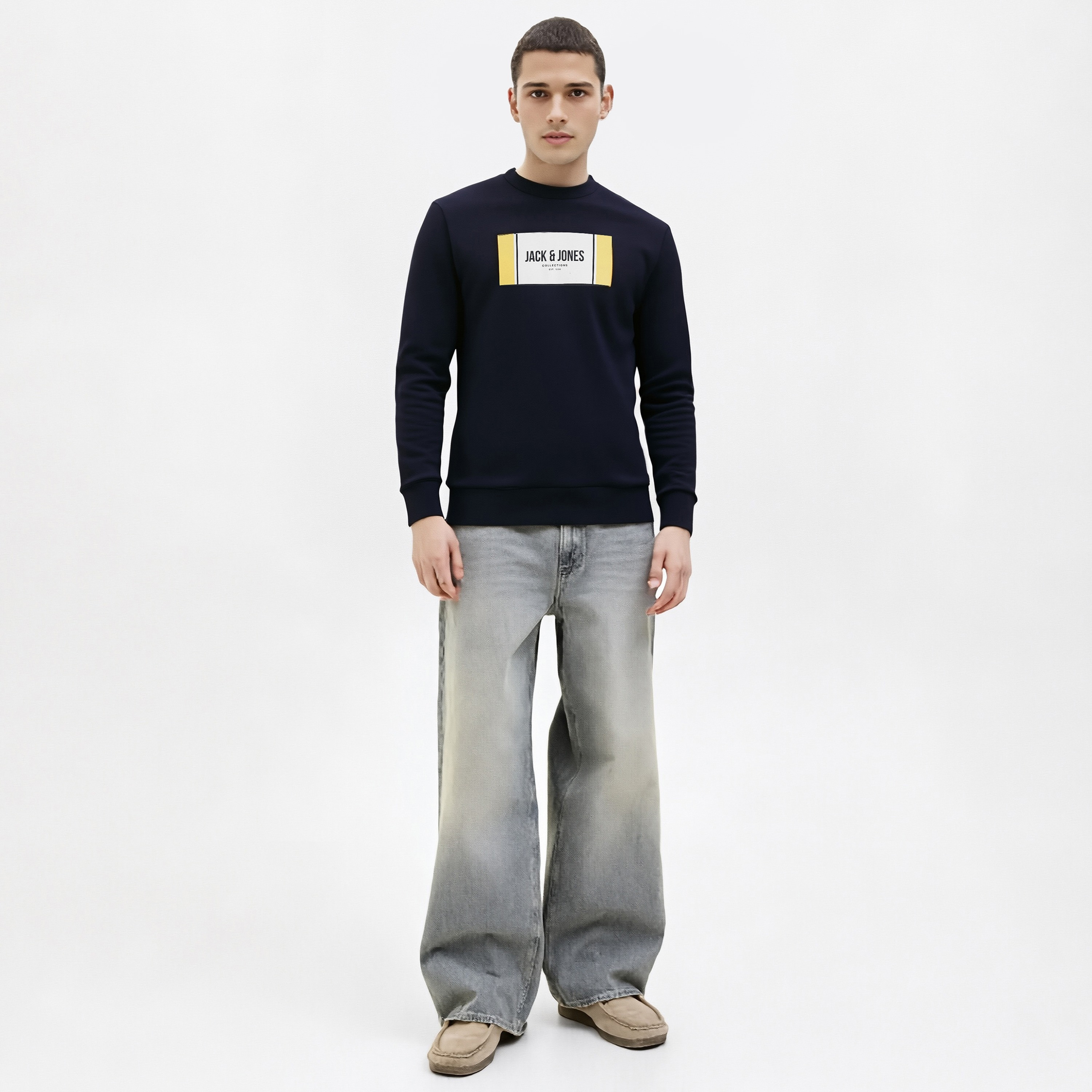 كنزة صوفية رجالية مطبوعة برسومات بياقة دائرية وأكمام طويلة من جاك ان جونز-men-winterwear-hoodiesandsweatshirts-image-5
