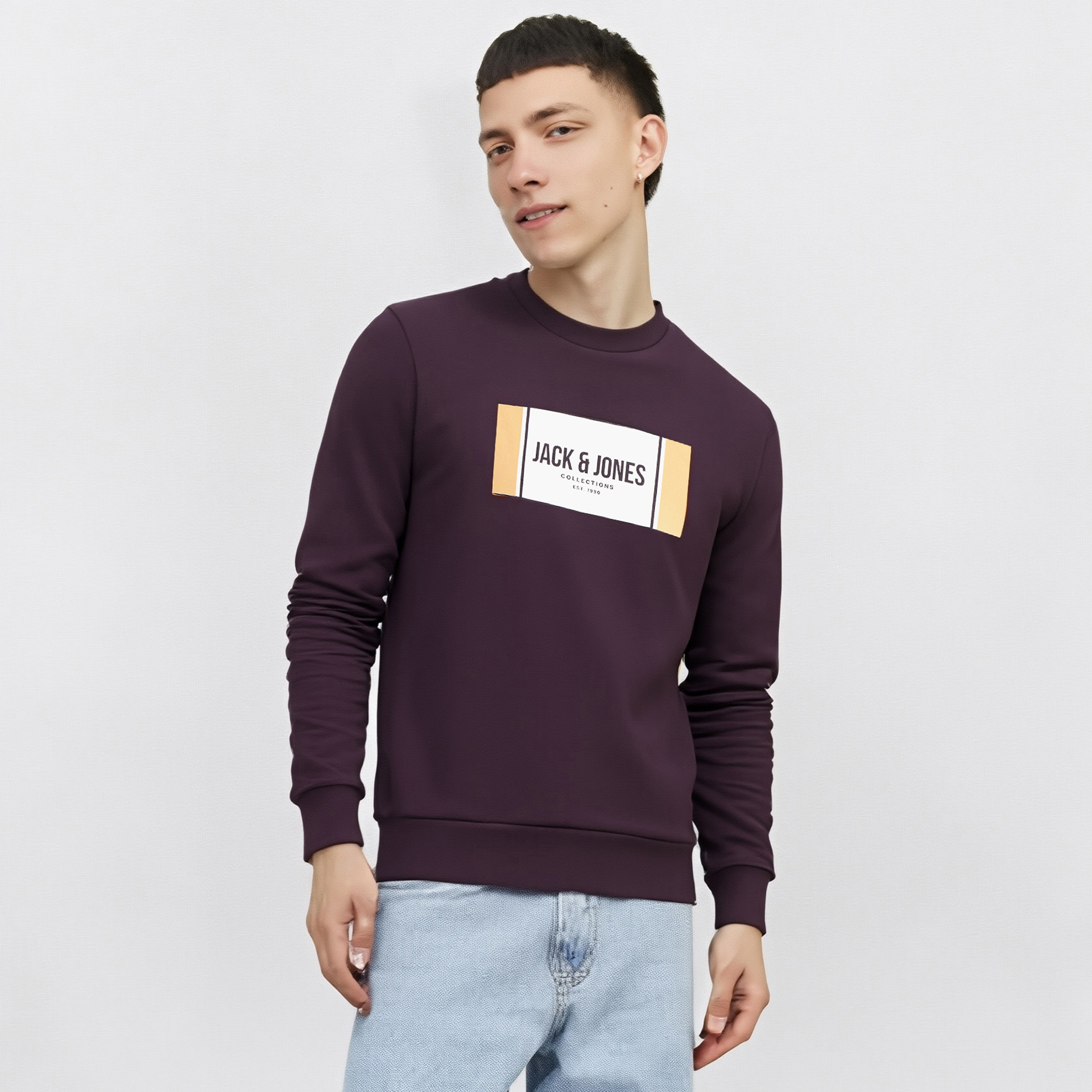 كنزة صوفية رجالية مطبوعة برسومات بياقة دائرية وأكمام طويلة من جاك ان جونز-men-winterwear-hoodiesandsweatshirts-image-8