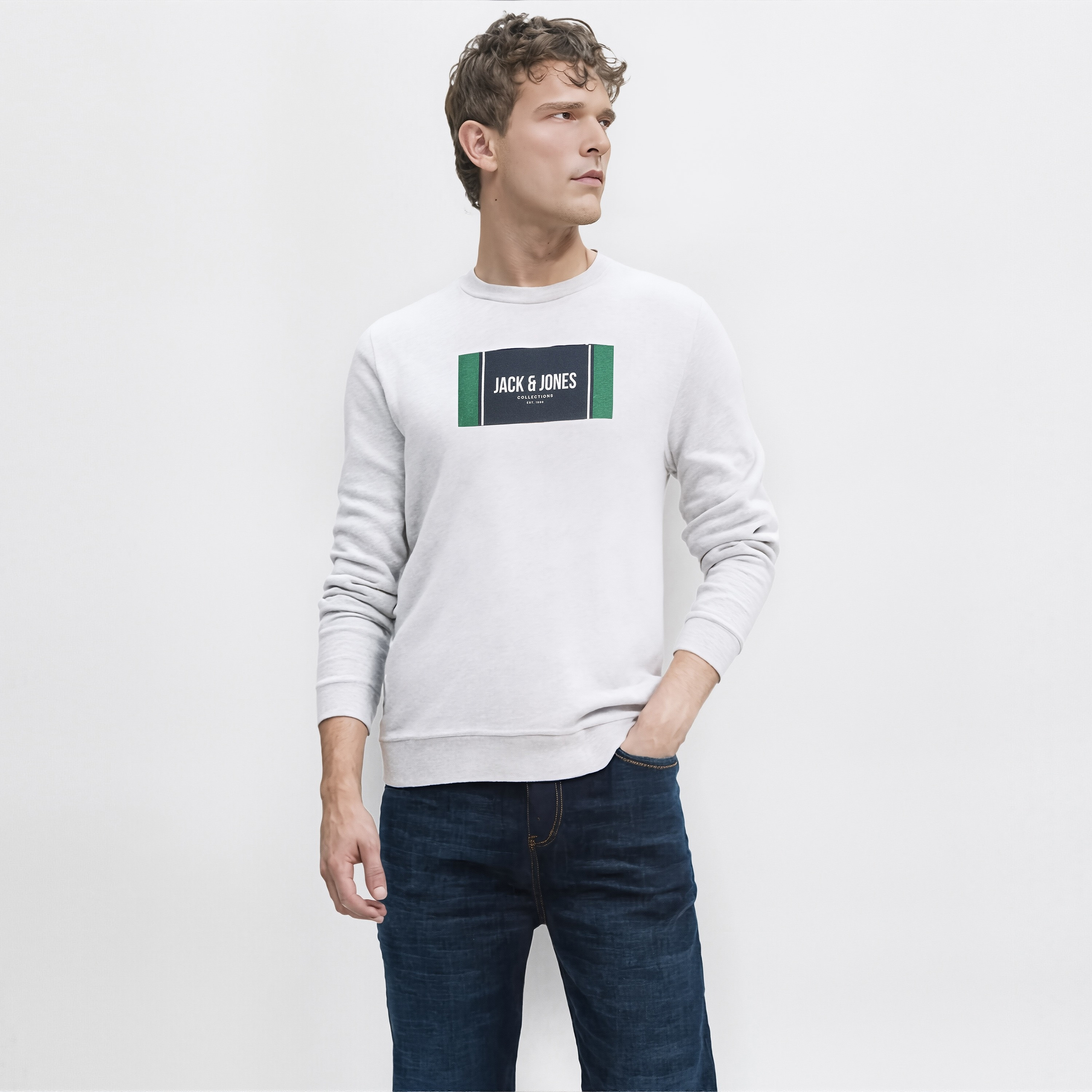 Jack & Jones Graphic Print Round Neck Long Sleeves Men's Sweatshirt-men-winterwear-hoodiesandsweatshirts-image-1