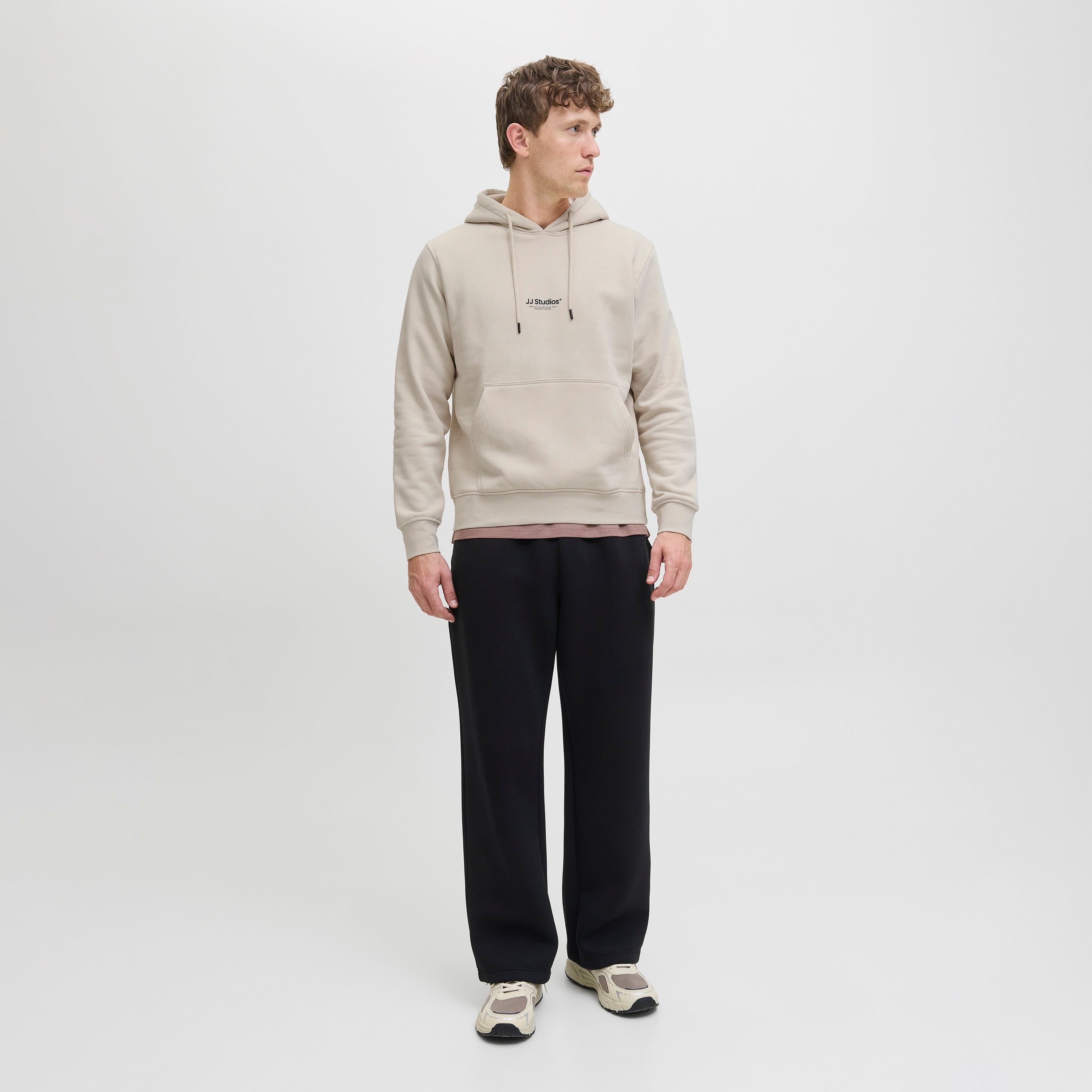 Jack & Jones Plain Hooded Neck Long Sleeves Men's Sweatshirt-men-winterwear-hoodiesandsweatshirts-image-2