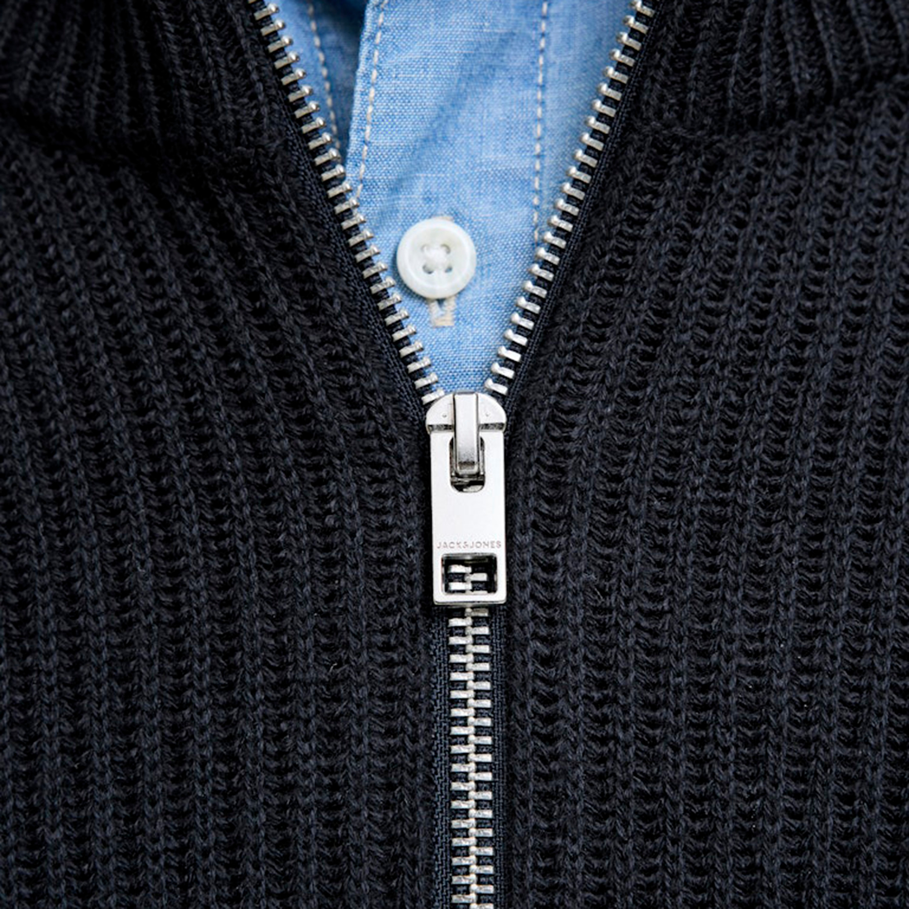 كارديجان رجالي مضلع بياقة عالية وأكمام طويلة من جاك آند جونز-men-clothing-sweatersandpullovers-image-8