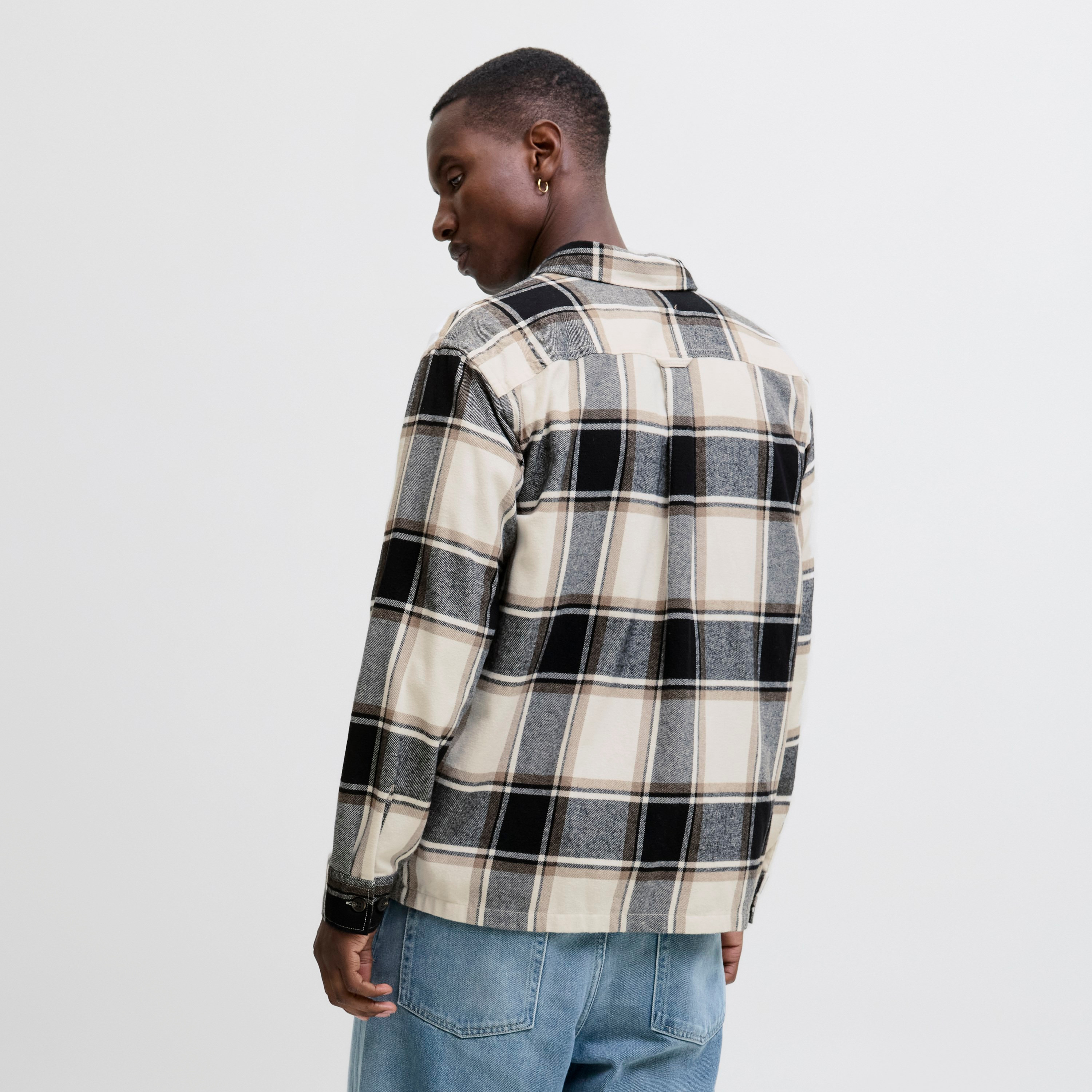 Jack & Jones Relaxed Fit Checked Collared Long Sleeves Men's Overshirt-men-clothing-shirts-image-4