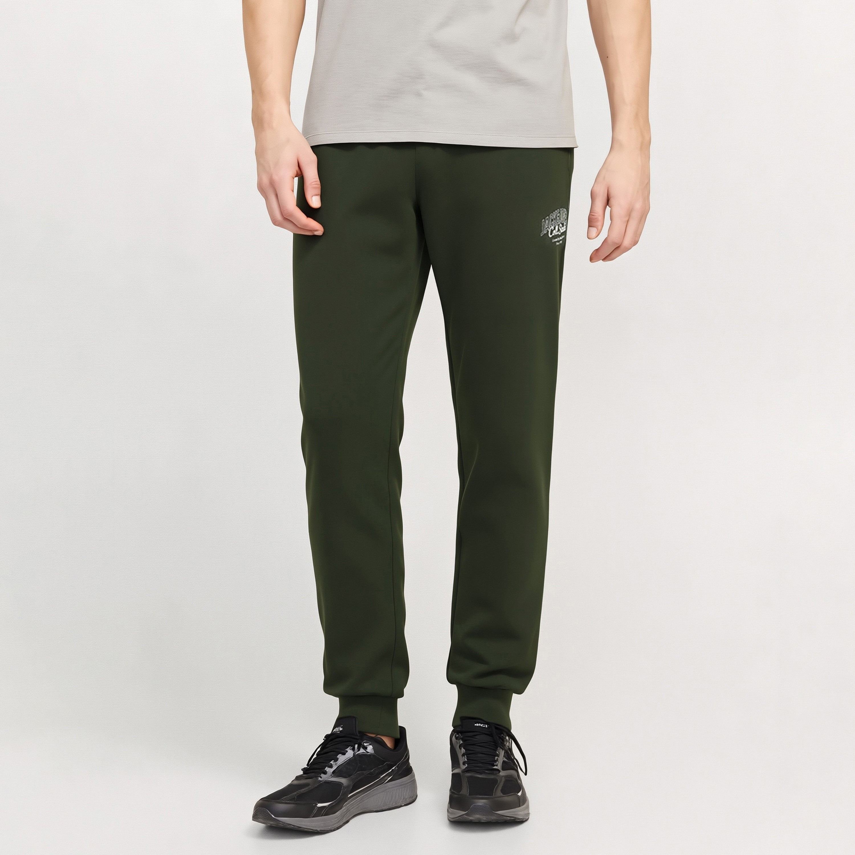 بنطلون رياضي رجالي سادة بخصر متوسط الارتفاع ورباط سحب من جاك ان جونز-men-clothing-bottoms-joggers-image-1