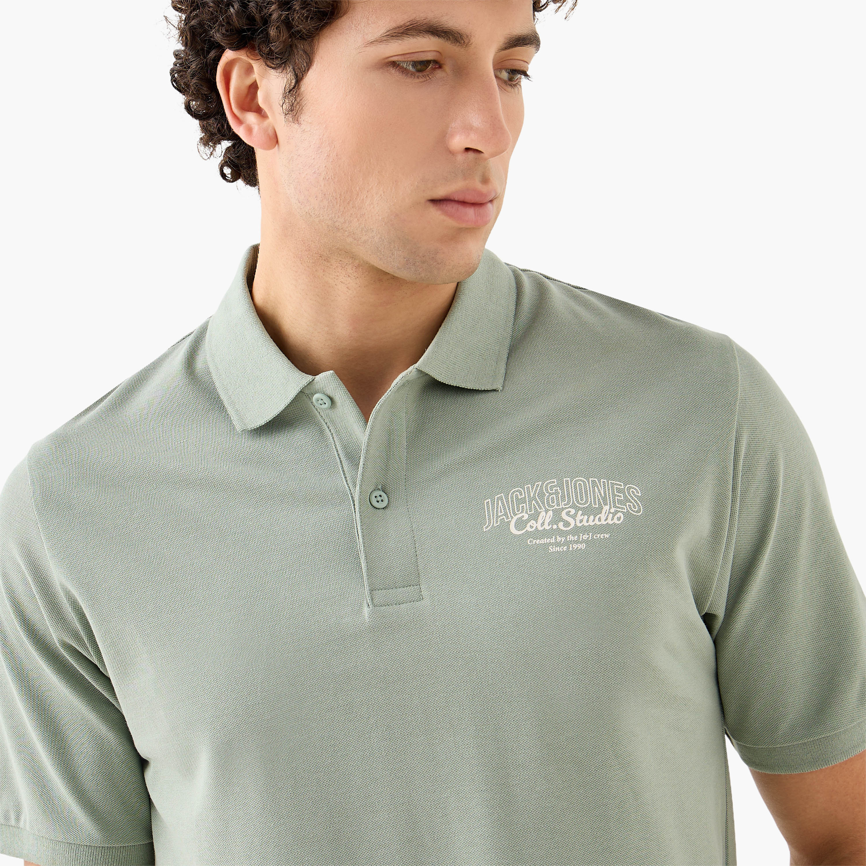 تيشيرت بولو سادة بأكمام قصيرة وياقة دائرية من جاك آند جونز-men-clothing-tshirtsandpolos-polos-image-9