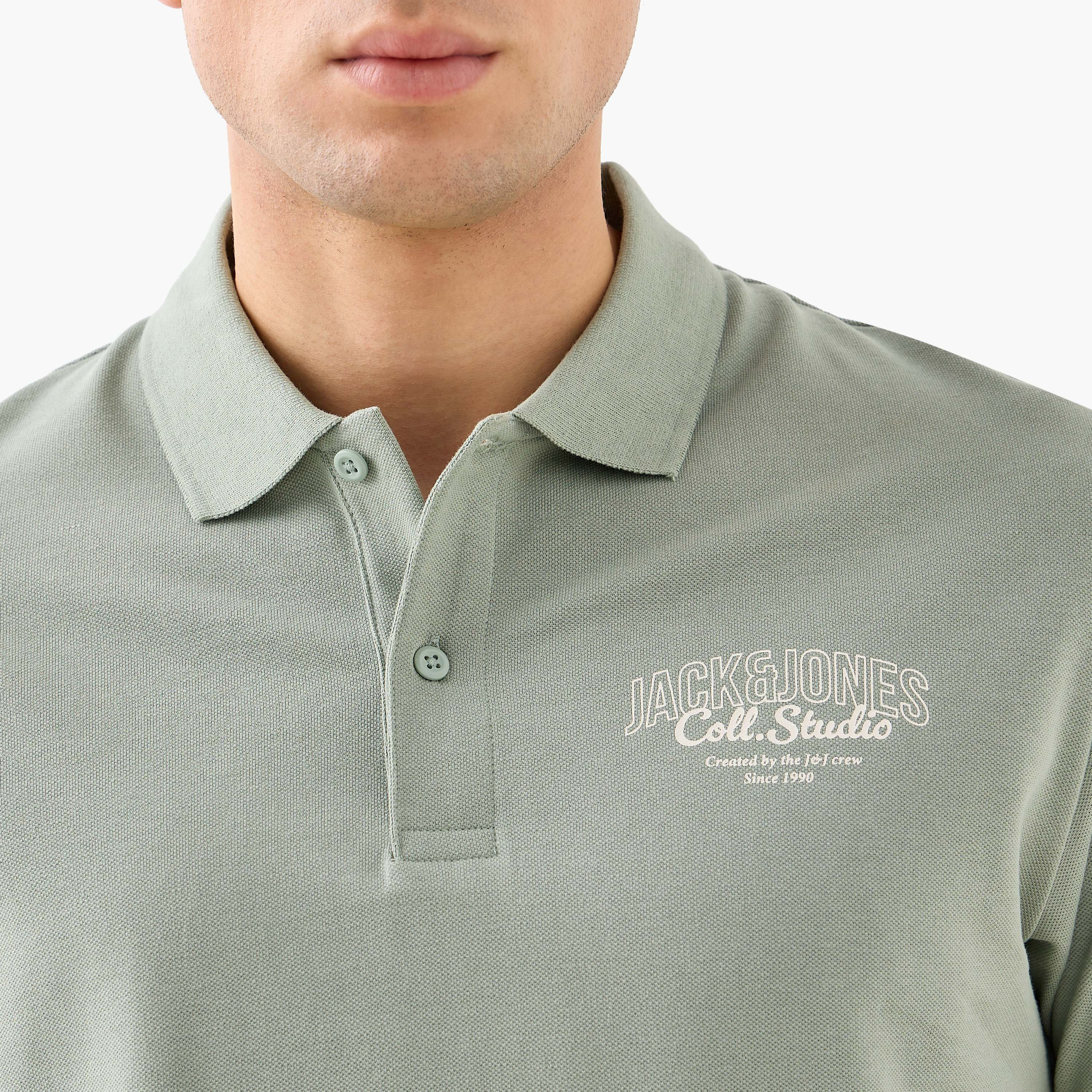 تيشيرت بولو سادة بأكمام قصيرة وياقة دائرية من جاك آند جونز-men-clothing-tshirtsandpolos-polos-image-10