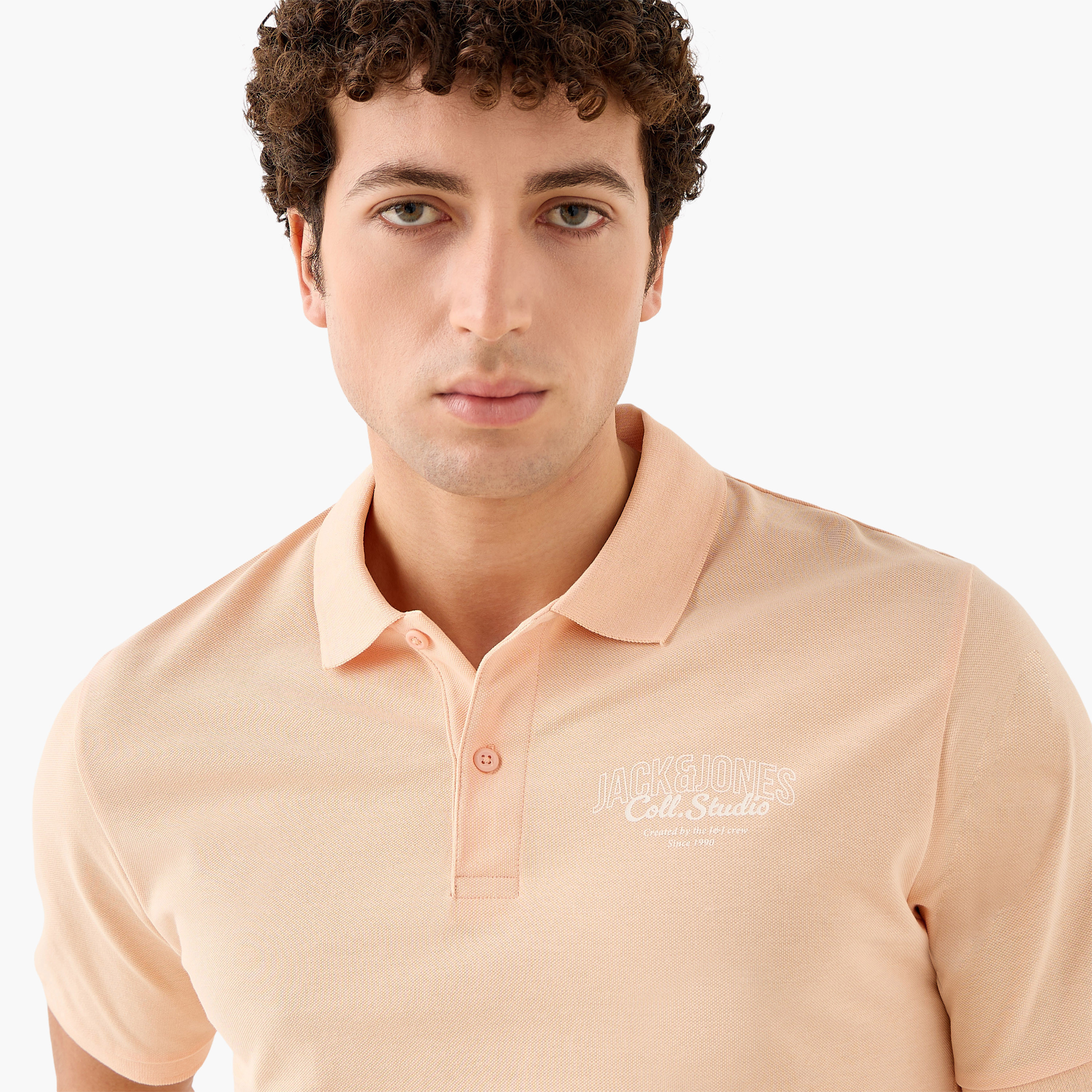 تيشيرت بولو سادة بأكمام قصيرة وياقة دائرية من جاك آند جونز-men-clothing-tshirtsandpolos-polos-image-14