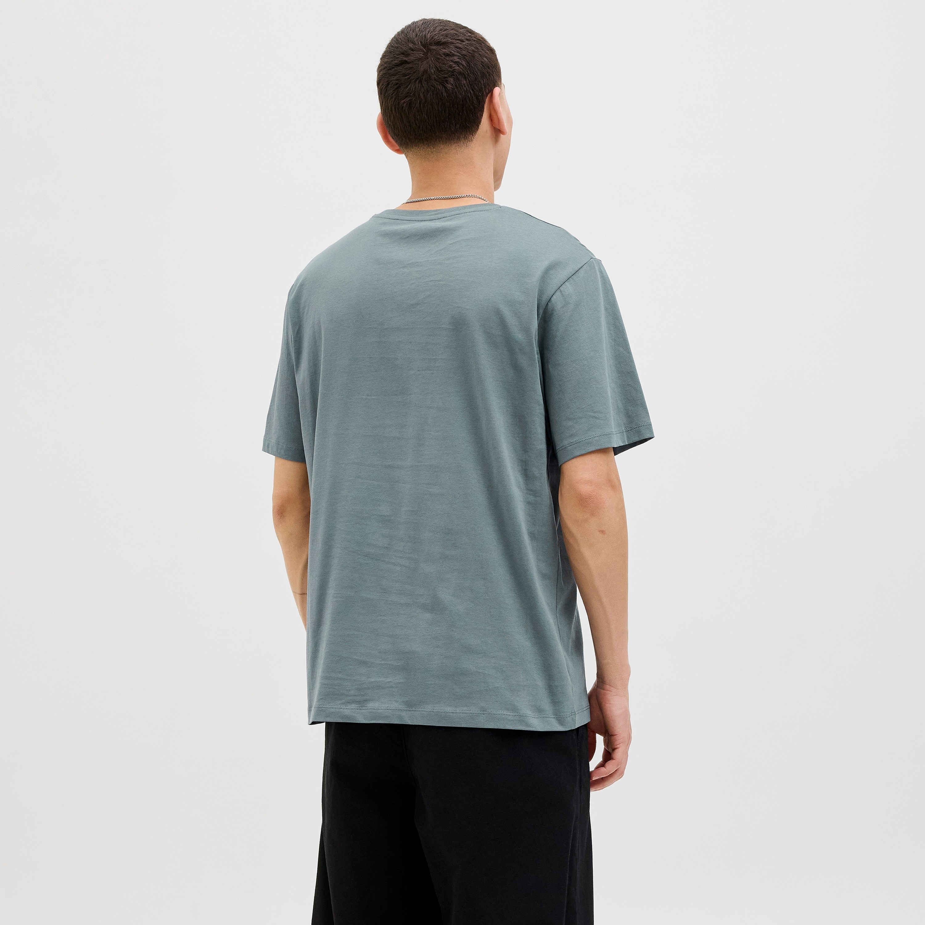 تيشيرت رجالي مطبوع برسومات بياقة دائرية وأكمام قصيرة من جاك ان جونز-men-clothing-tshirtsandpolos-tshirts-image-8