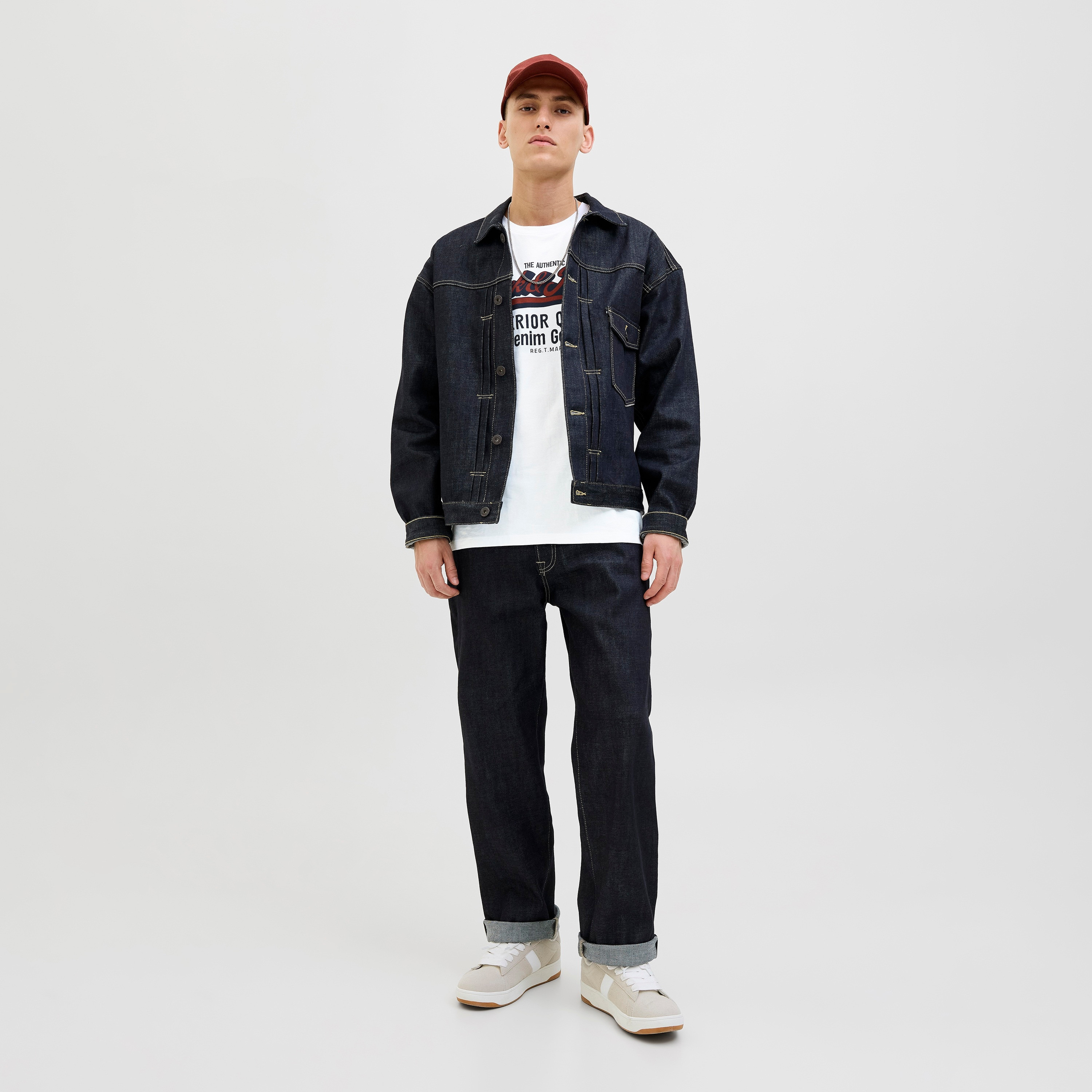 تيشيرت رجالي مطبوع برسومات بياقة دائرية وأكمام قصيرة من جاك ان جونز-men-clothing-tshirtsandpolos-tshirts-image-10