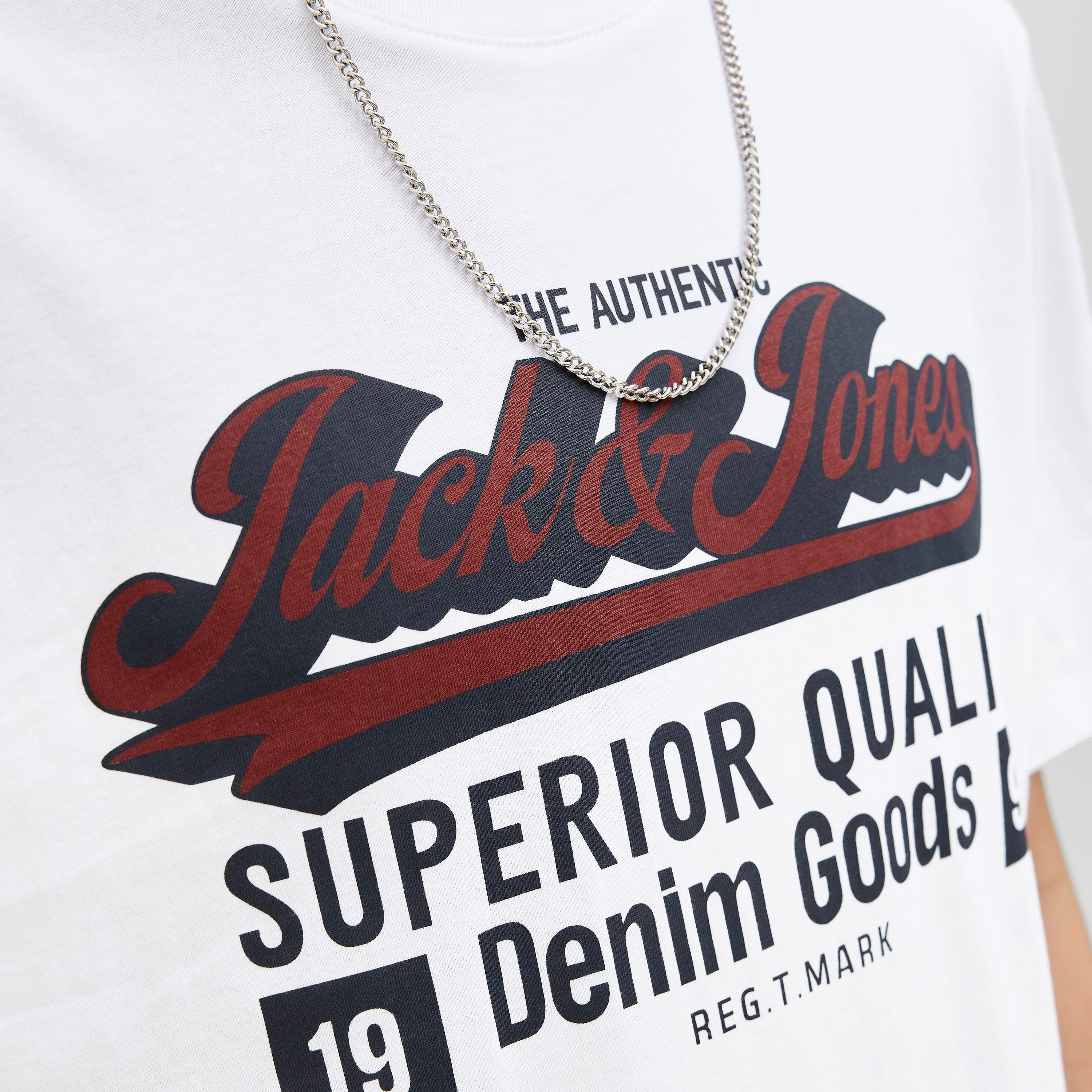 تيشيرت رجالي مطبوع برسومات بياقة دائرية وأكمام قصيرة من جاك ان جونز-men-clothing-tshirtsandpolos-tshirts-image-11
