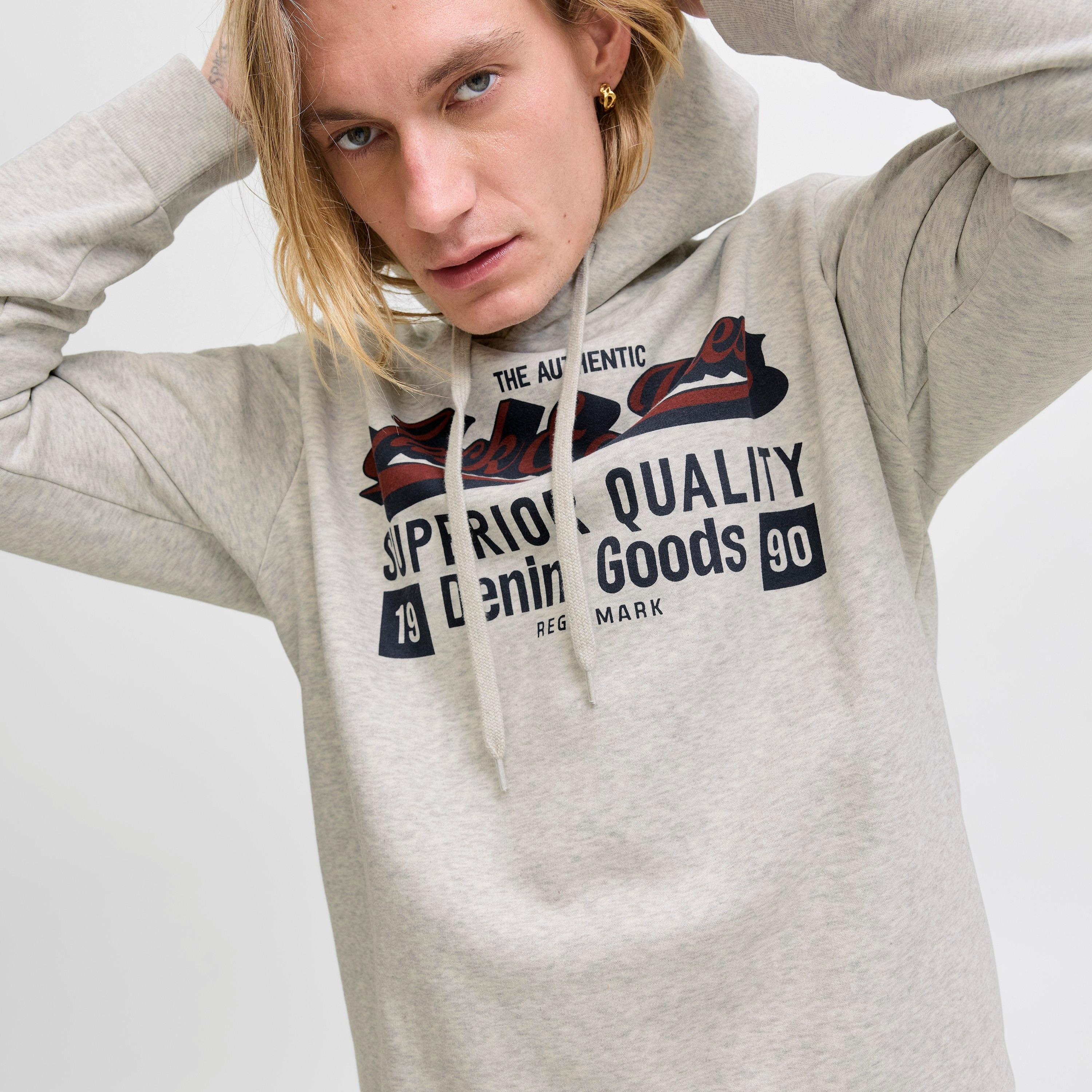 كنزة صوفية رجالية مطبوعة برسومات بقلنسوة وأكمام طويلة من جاك ان جونز-men-winterwear-hoodiesandsweatshirts-image-11