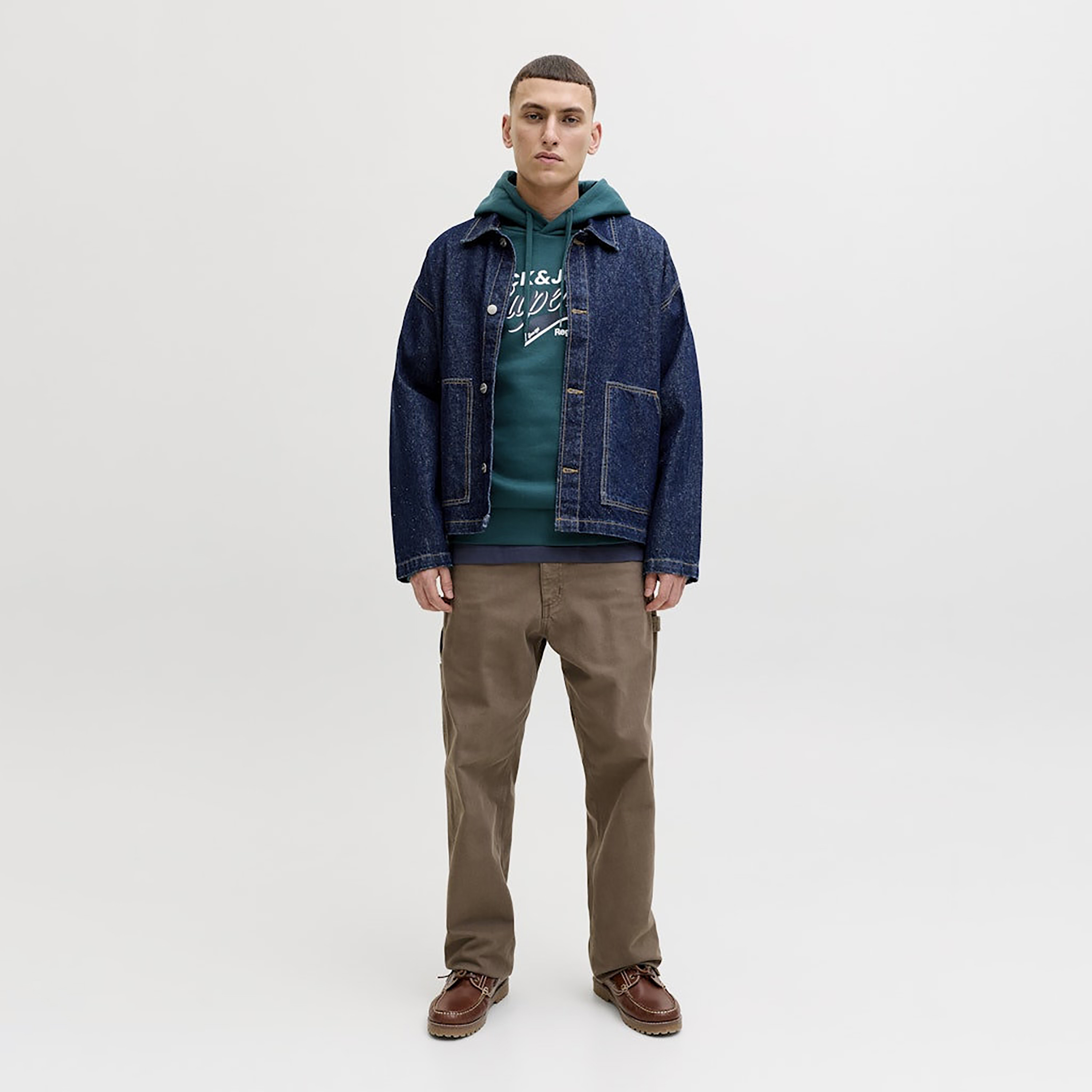 كنزة صوفية رجالية مطبوعة برسومات بقلنسوة وأكمام طويلة من جاك ان جونز-men-winterwear-hoodiesandsweatshirts-image-18