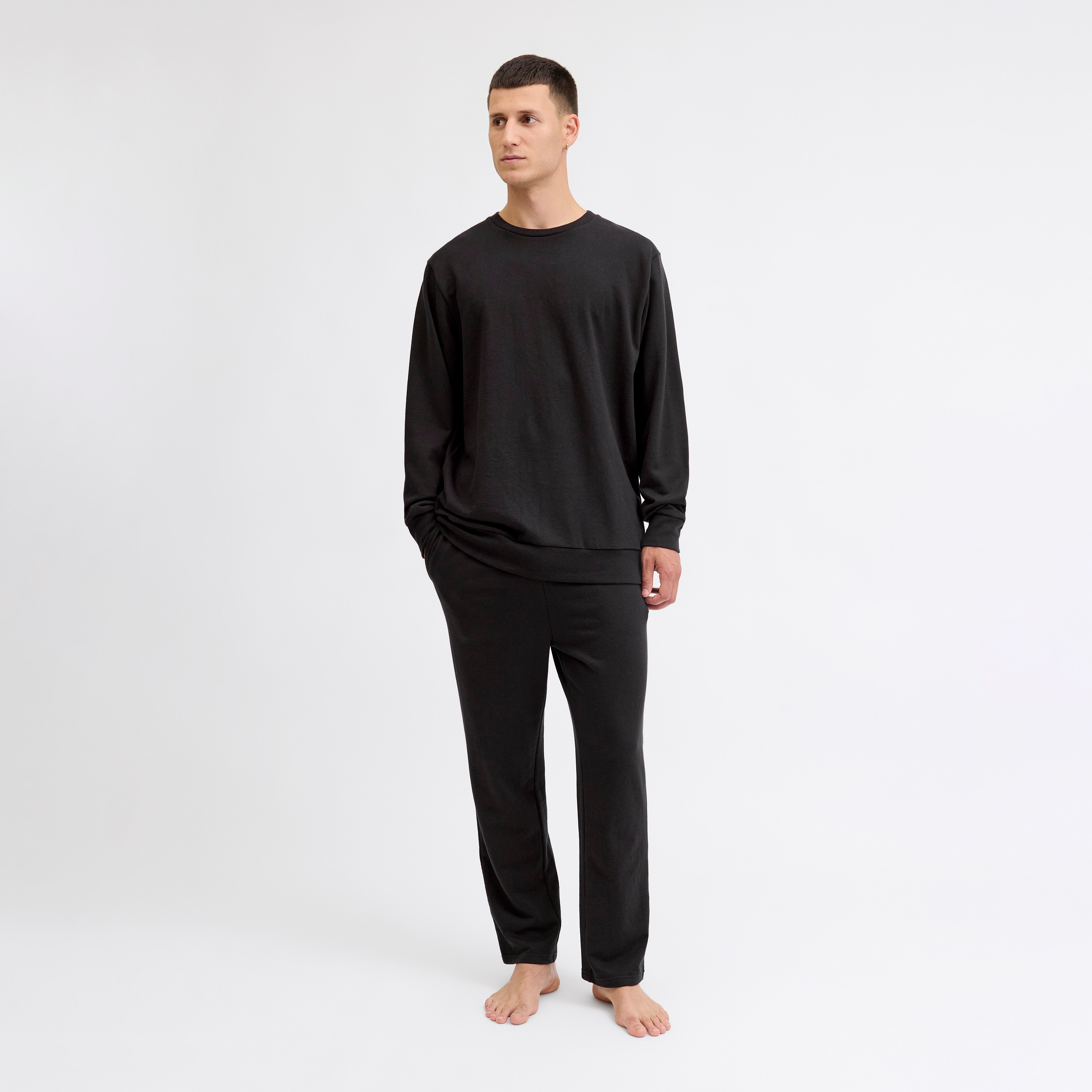 Jack & Jones Plain Crew Neck Men's T-Shirt and Pyjama Set-men-clothing-nightwear-sets-image-2