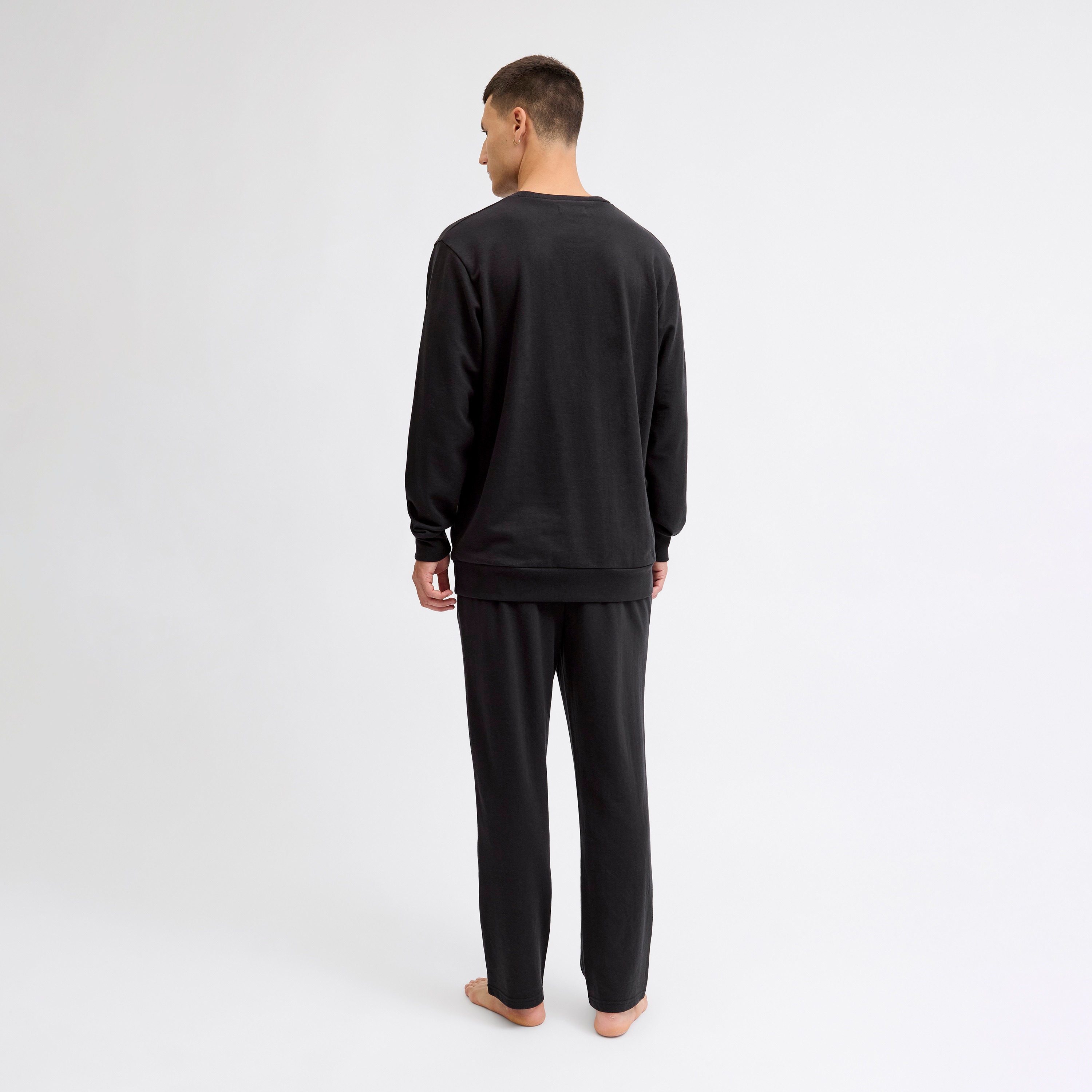 Jack & Jones Plain Crew Neck Men's T-Shirt and Pyjama Set-men-clothing-nightwear-sets-image-4