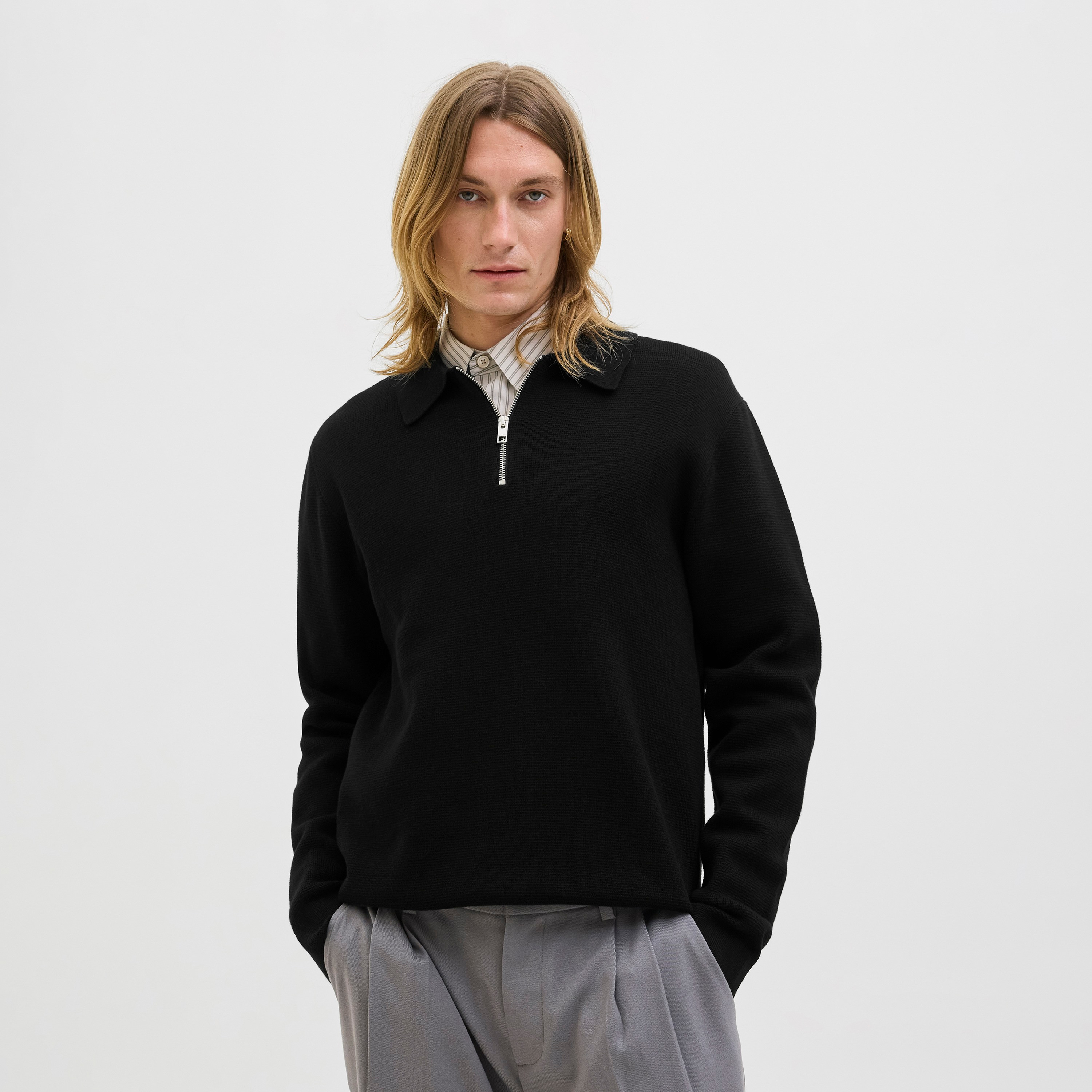 بلوفر بياقة سادة بأكمام طويلة رجالي من جاك آند جونز-men-clothing-sweatersandpullovers-image-1